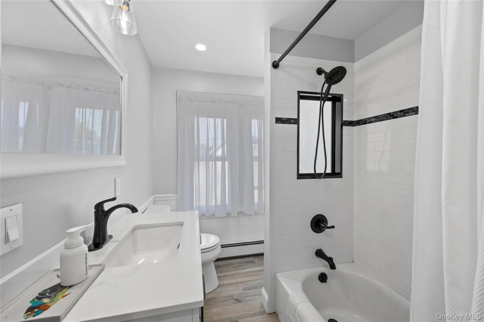 19 Willow Place, Oyster Bay, NY, 3 Bedrooms Bedrooms, 7 Rooms Rooms,1 BathroomBathrooms,Residential,For Rent,Willow,0,1056065 19 Willow Place, Oyster Bay, NY, 3 Bedrooms Bedrooms, 7 Rooms Rooms,1 BathroomBathrooms,Residential,For Rent,Willow,0,1056065