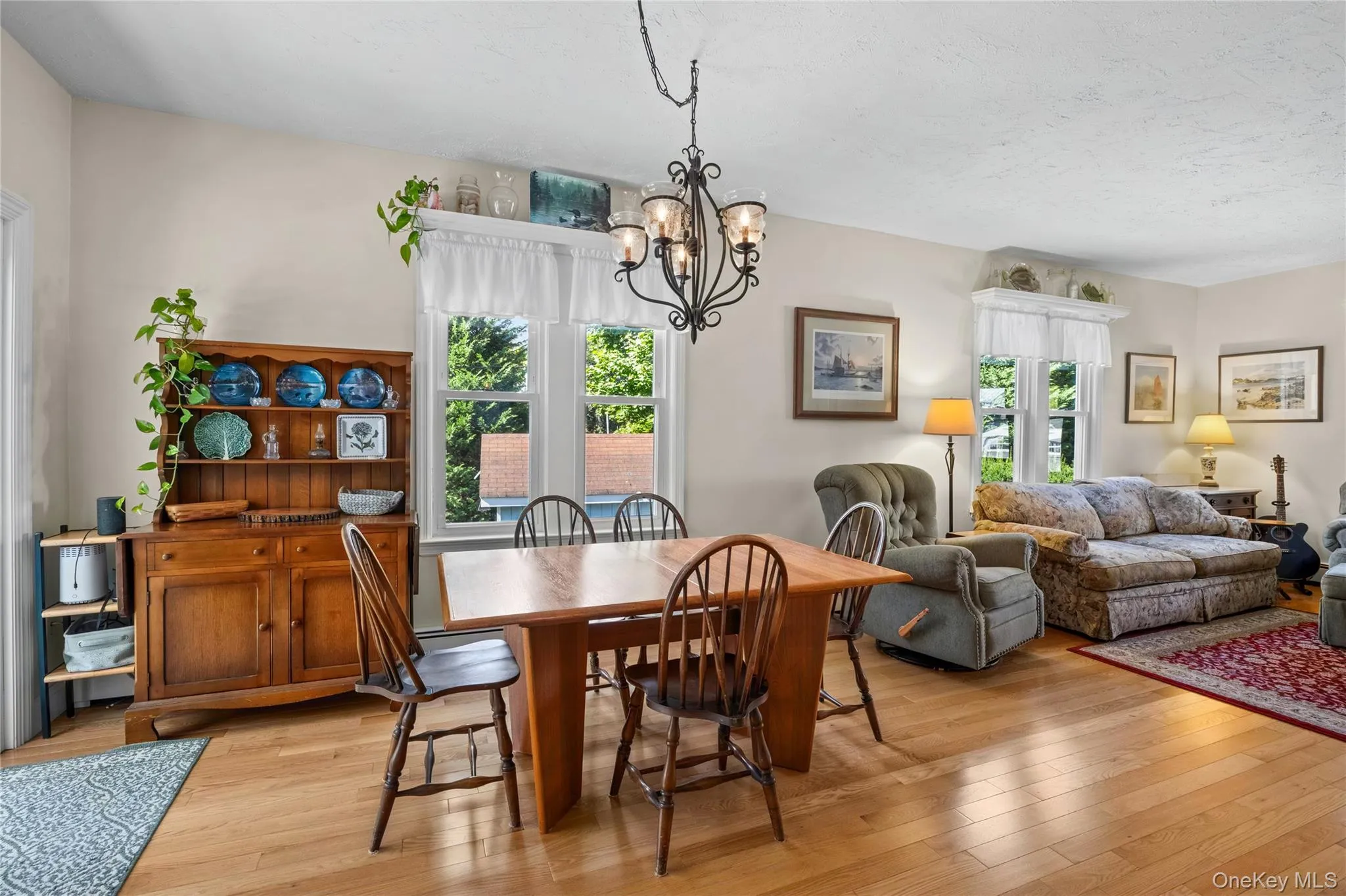 19 Willow Place, Oyster Bay, NY, 3 Bedrooms Bedrooms, 7 Rooms Rooms,1 BathroomBathrooms,Residential,For Rent,Willow,0,1056065 19 Willow Place, Oyster Bay, NY, 3 Bedrooms Bedrooms, 7 Rooms Rooms,1 BathroomBathrooms,Residential,For Rent,Willow,0,1056065