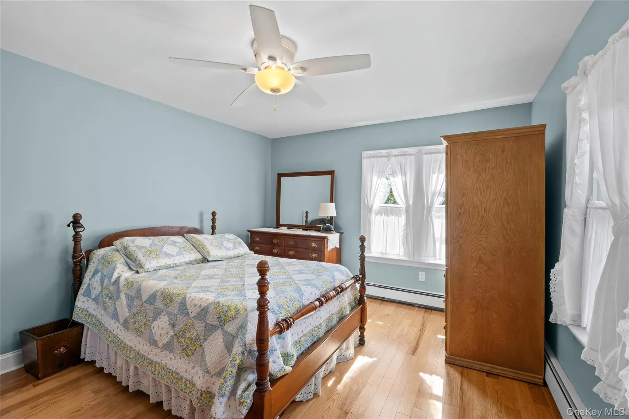 19 Willow Place, Oyster Bay, NY, 3 Bedrooms Bedrooms, 7 Rooms Rooms,1 BathroomBathrooms,Residential,For Rent,Willow,0,1056065 19 Willow Place, Oyster Bay, NY, 3 Bedrooms Bedrooms, 7 Rooms Rooms,1 BathroomBathrooms,Residential,For Rent,Willow,0,1056065