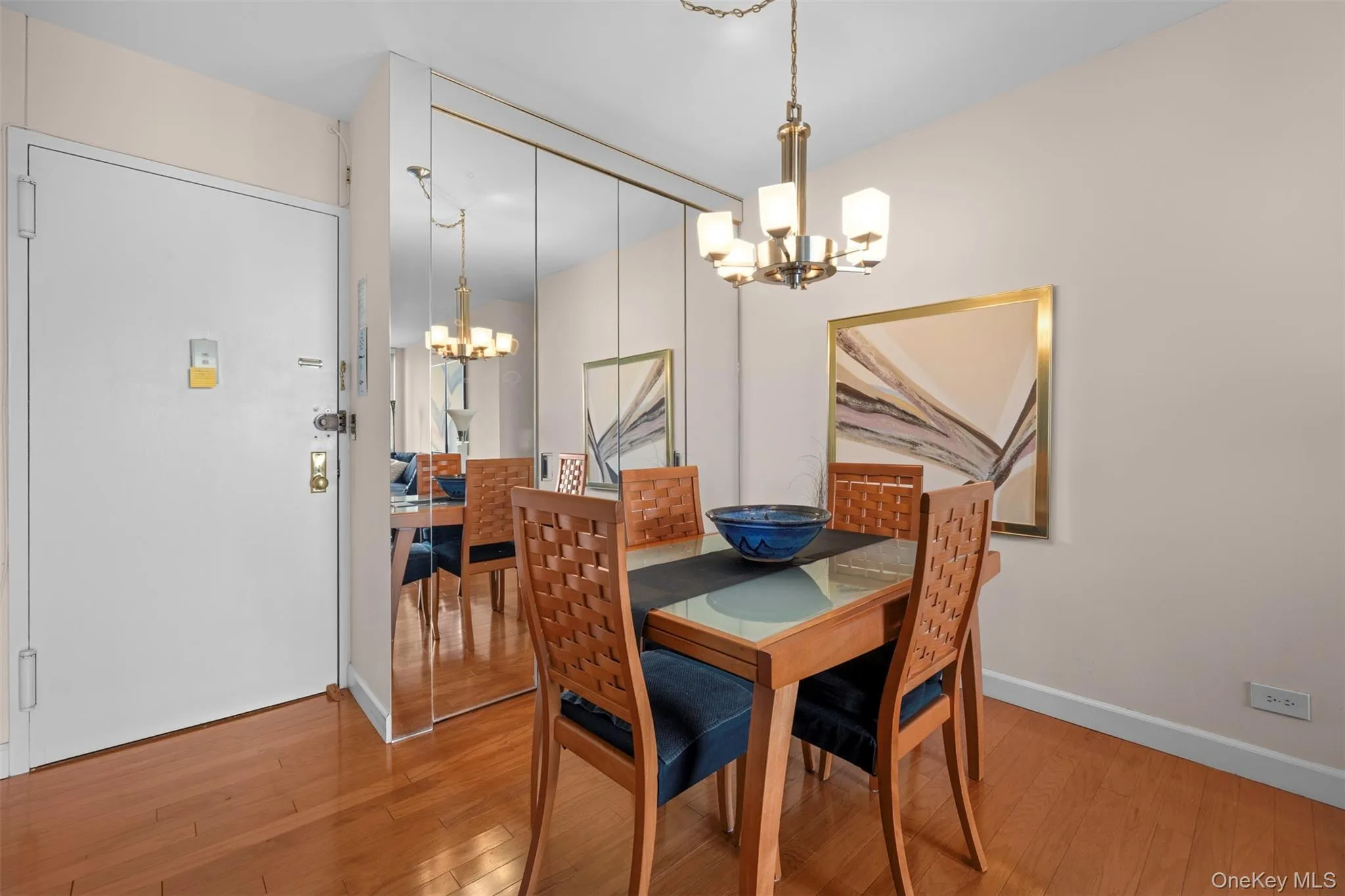 269-10 Grand Central Parkway, New York, NY, 1 Bedroom Bedrooms, 3 Rooms Rooms,1 BathroomBathrooms,Residential,For Rent,Grand Central,0,1056067 269-10 Grand Central Parkway, New York, NY, 1 Bedroom Bedrooms, 3 Rooms Rooms,1 BathroomBathrooms,Residential,For Rent,Grand Central,0,1056067
