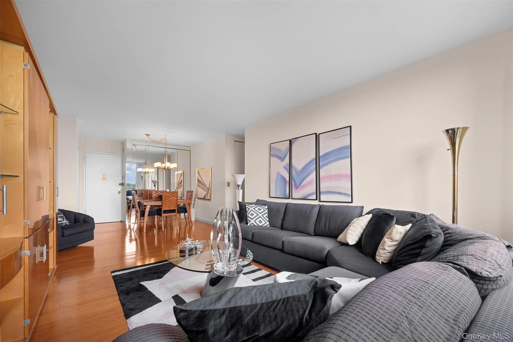 269-10 Grand Central Parkway, New York, NY, 1 Bedroom Bedrooms, 3 Rooms Rooms,1 BathroomBathrooms,Residential,For Rent,Grand Central,0,1056067 269-10 Grand Central Parkway, New York, NY, 1 Bedroom Bedrooms, 3 Rooms Rooms,1 BathroomBathrooms,Residential,For Rent,Grand Central,0,1056067