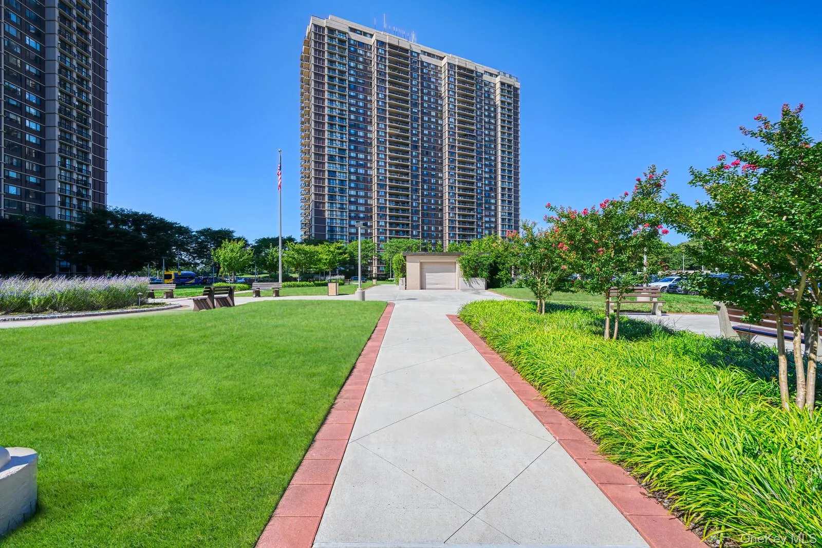 269-10 Grand Central Parkway, New York, NY, 1 Bedroom Bedrooms, 3 Rooms Rooms,1 BathroomBathrooms,Residential,For Rent,Grand Central,0,1056067 269-10 Grand Central Parkway, New York, NY, 1 Bedroom Bedrooms, 3 Rooms Rooms,1 BathroomBathrooms,Residential,For Rent,Grand Central,0,1056067