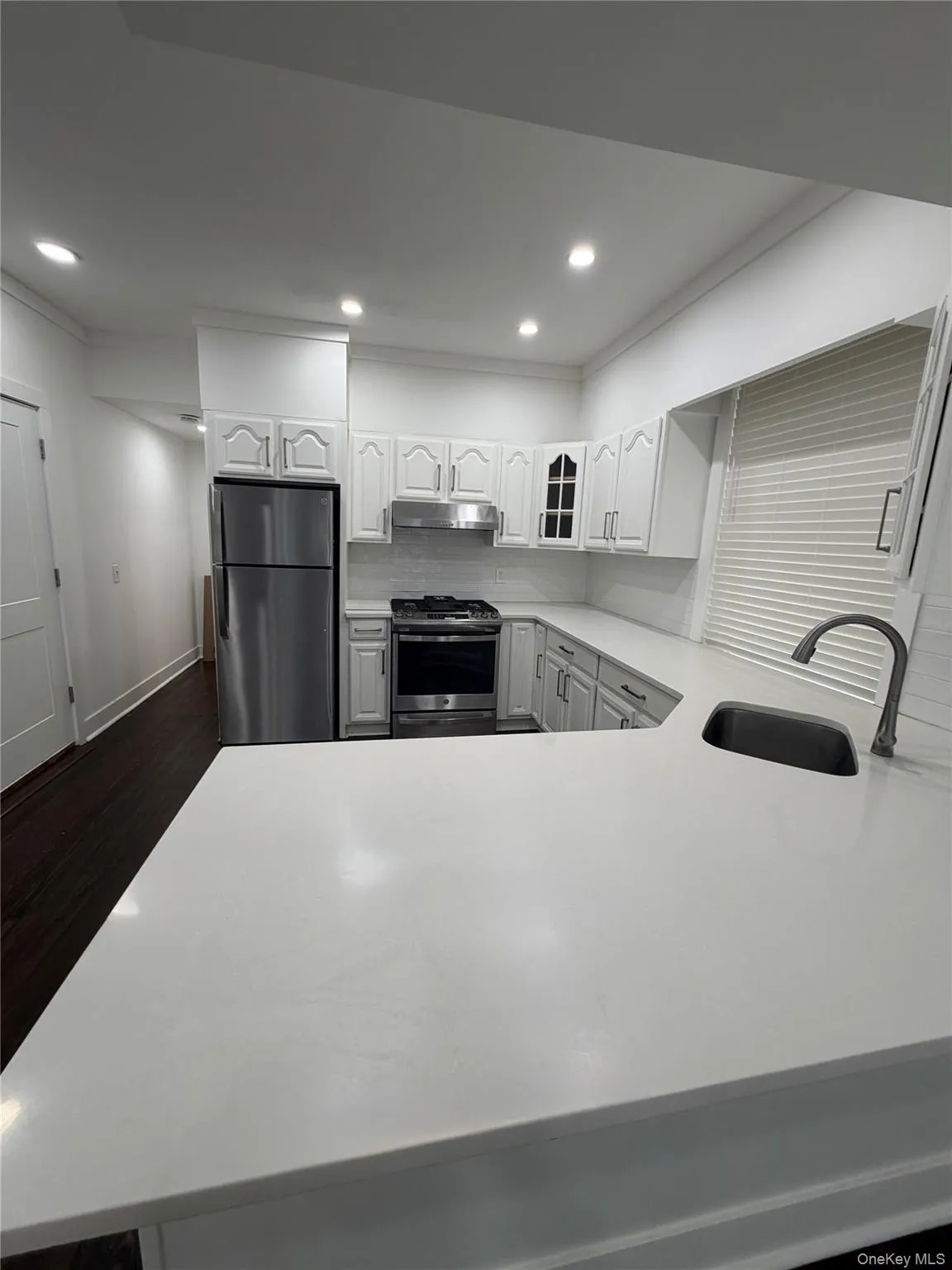302 A Main Street, Huntington, NY, 2 Bedroom Bedrooms, 4 Room Rooms,1 BathroomBathrooms,Residential Lease,For Rent,Main,0,1056069 302 A Main Street, Huntington, NY, 2 Bedroom Bedrooms, 4 Room Rooms,1 BathroomBathrooms,Residential Lease,For Rent,Main,0,1056069