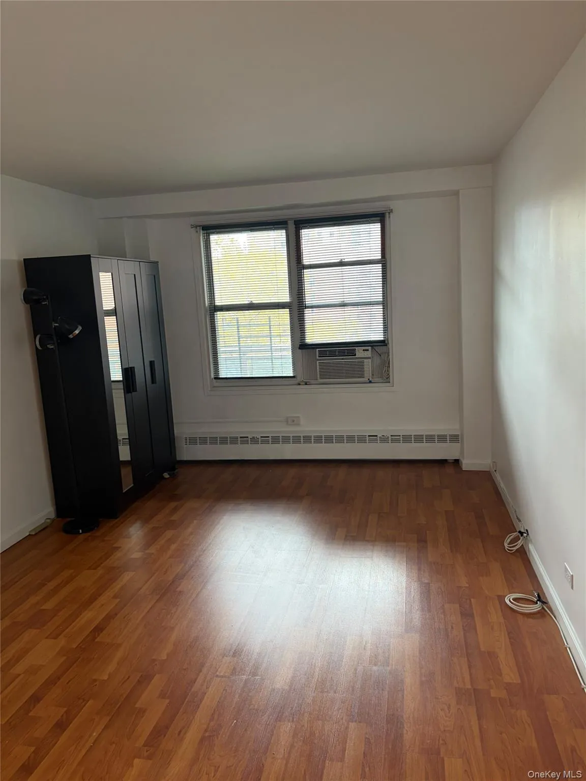 97-37 63 Road, New York, NY, 1 Bedroom Bedrooms, 3 Rooms Rooms,1 BathroomBathrooms,Residential,For Rent,63 Road,0,1056073 97-37 63 Road, New York, NY, 1 Bedroom Bedrooms, 3 Rooms Rooms,1 BathroomBathrooms,Residential,For Rent,63 Road,0,1056073