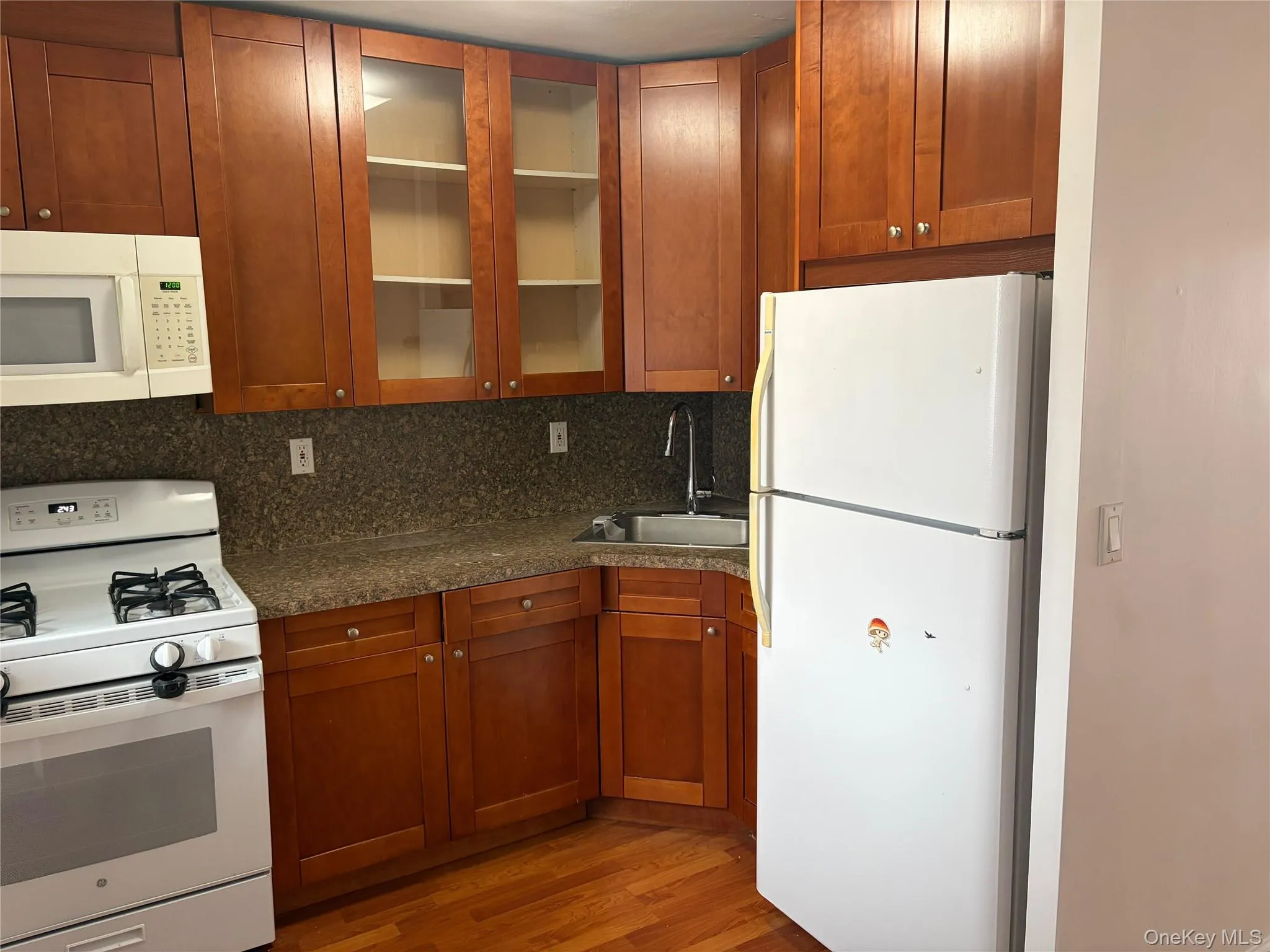 97-37 63 Road, New York, NY, 1 Bedroom Bedrooms, 3 Rooms Rooms,1 BathroomBathrooms,Residential,For Rent,63 Road,0,1056073 97-37 63 Road, New York, NY, 1 Bedroom Bedrooms, 3 Rooms Rooms,1 BathroomBathrooms,Residential,For Rent,63 Road,0,1056073