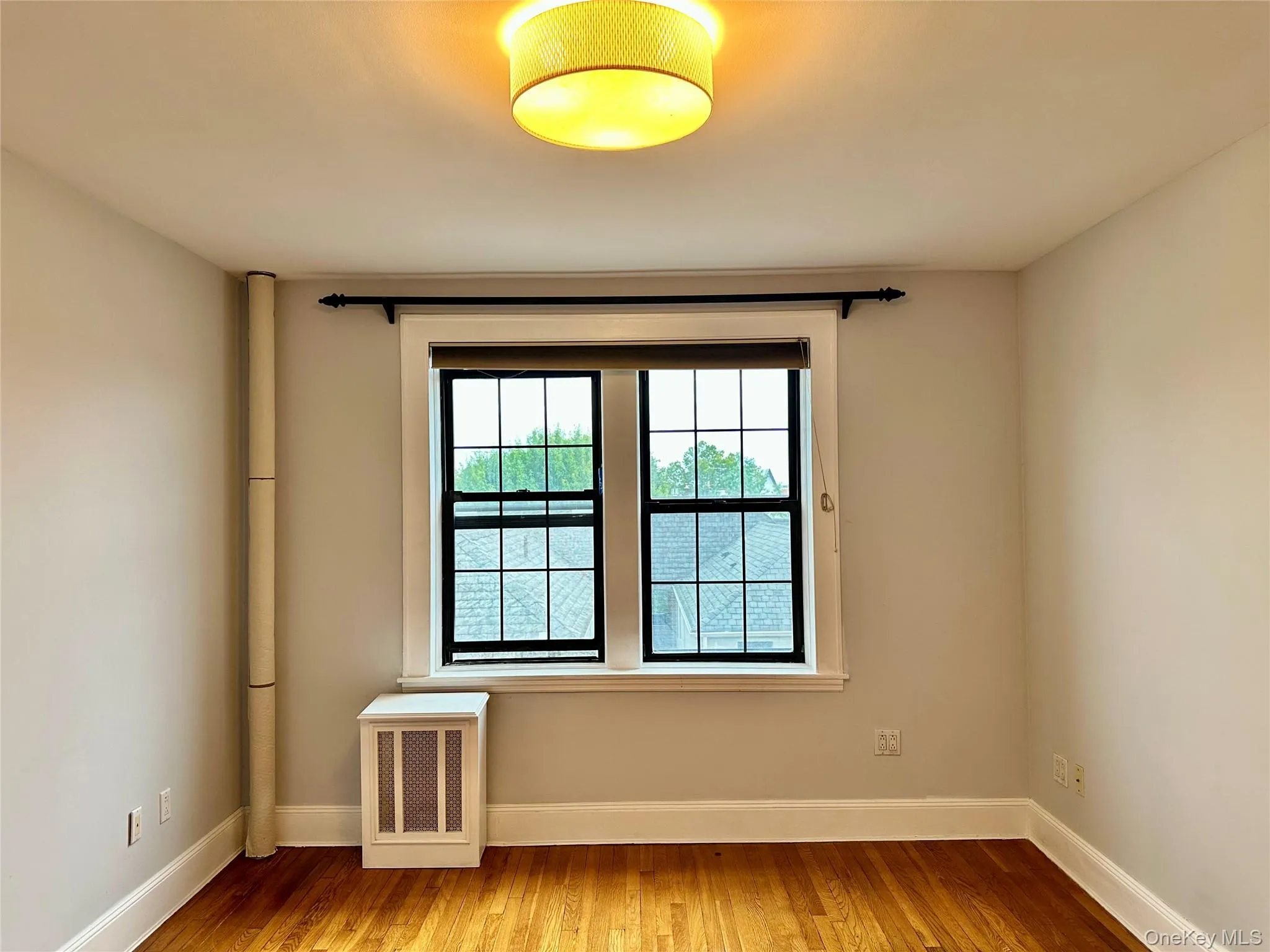 68-36 Burns, New York, NY, 1 Bedroom Bedrooms, 3 Rooms Rooms,1 BathroomBathrooms,Residential,For Rent,Burns,0,1056074 68-36 Burns, New York, NY, 1 Bedroom Bedrooms, 3 Rooms Rooms,1 BathroomBathrooms,Residential,For Rent,Burns,0,1056074