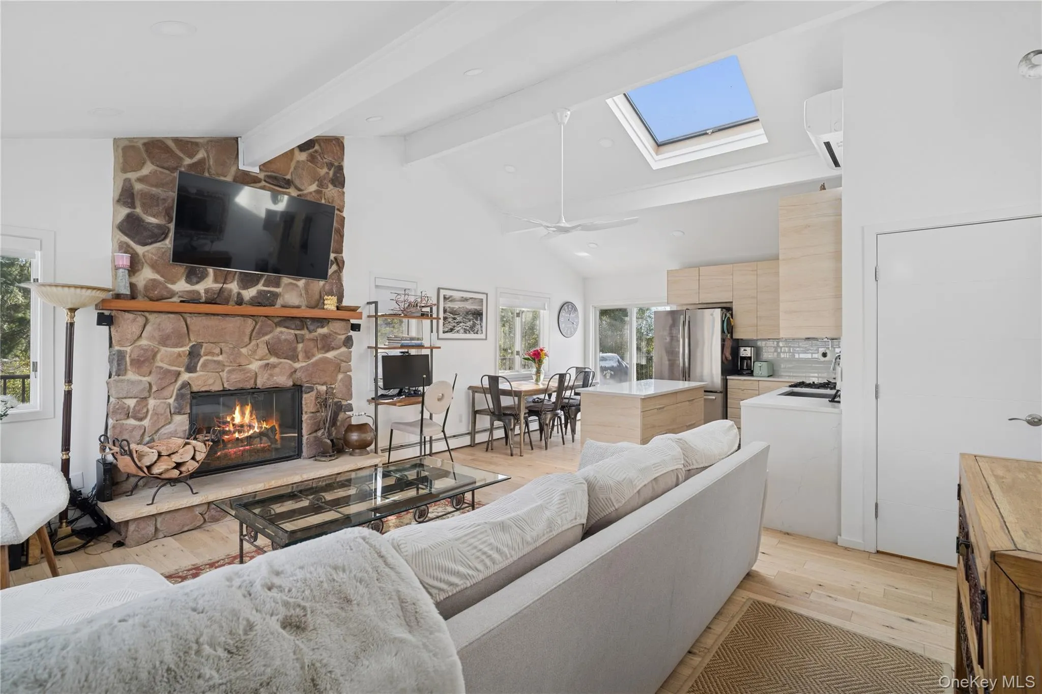 45 Fairlawn Drive, East Hampton, NY, 3 Bedroom Bedrooms, 3 Room Rooms,3 BathroomBathrooms,Residential Lease,For Rent,Fairlawn,0,1056075 45 Fairlawn Drive, East Hampton, NY, 3 Bedroom Bedrooms, 3 Room Rooms,3 BathroomBathrooms,Residential Lease,For Rent,Fairlawn,0,1056075