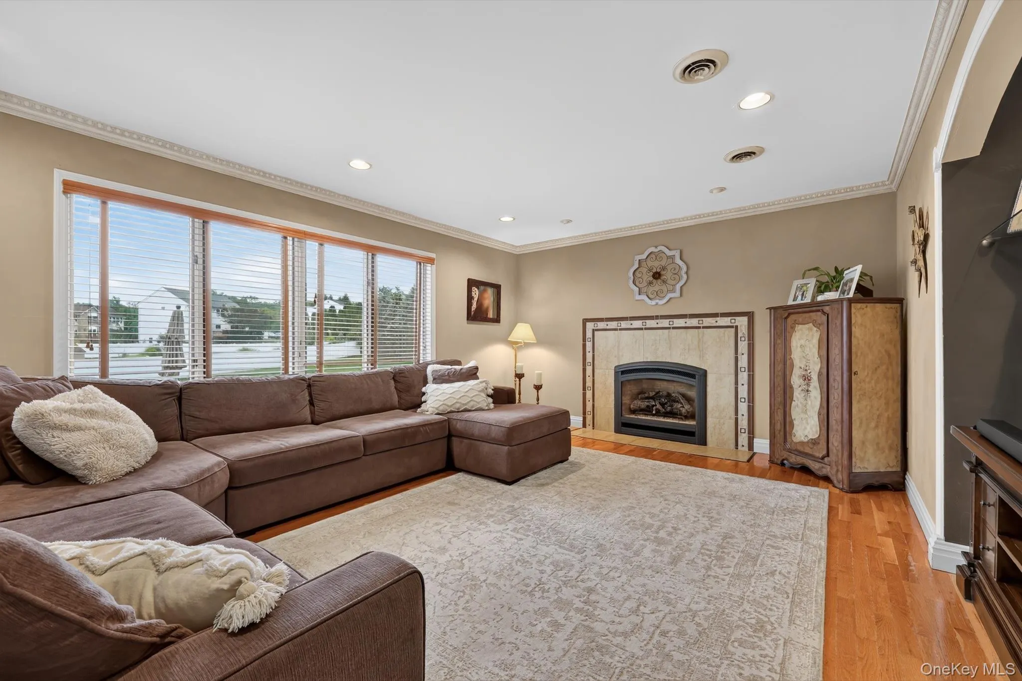 14 Lowell Drive, Clarkstown, NY, 5 Bedrooms Bedrooms, 10 Rooms Rooms,3 BathroomsBathrooms,Residential,For Rent,Lowell,0,1056076 14 Lowell Drive, Clarkstown, NY, 5 Bedrooms Bedrooms, 10 Rooms Rooms,3 BathroomsBathrooms,Residential,For Rent,Lowell,0,1056076