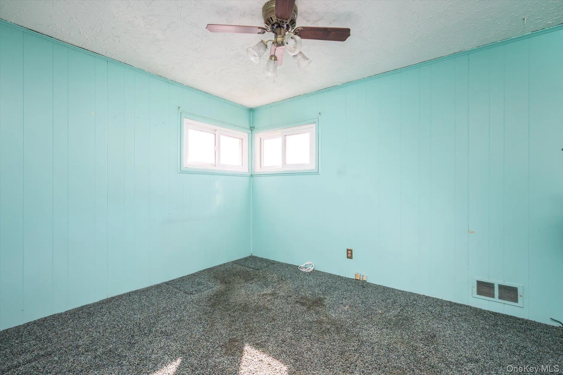 46 Hunter Lane, Oyster Bay, NY, 3 Bedrooms Bedrooms, 6 Rooms Rooms,2 BathroomsBathrooms,Residential,For Rent,Hunter,0,1056081 46 Hunter Lane, Oyster Bay, NY, 3 Bedrooms Bedrooms, 6 Rooms Rooms,2 BathroomsBathrooms,Residential,For Rent,Hunter,0,1056081
