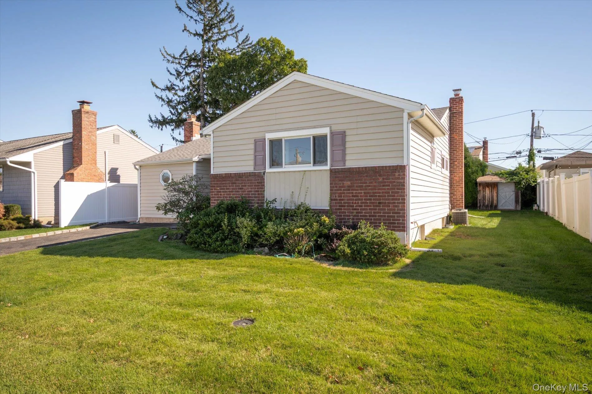 46 Hunter Lane, Oyster Bay, NY, 3 Bedrooms Bedrooms, 6 Rooms Rooms,2 BathroomsBathrooms,Residential,For Rent,Hunter,0,1056081 46 Hunter Lane, Oyster Bay, NY, 3 Bedrooms Bedrooms, 6 Rooms Rooms,2 BathroomsBathrooms,Residential,For Rent,Hunter,0,1056081