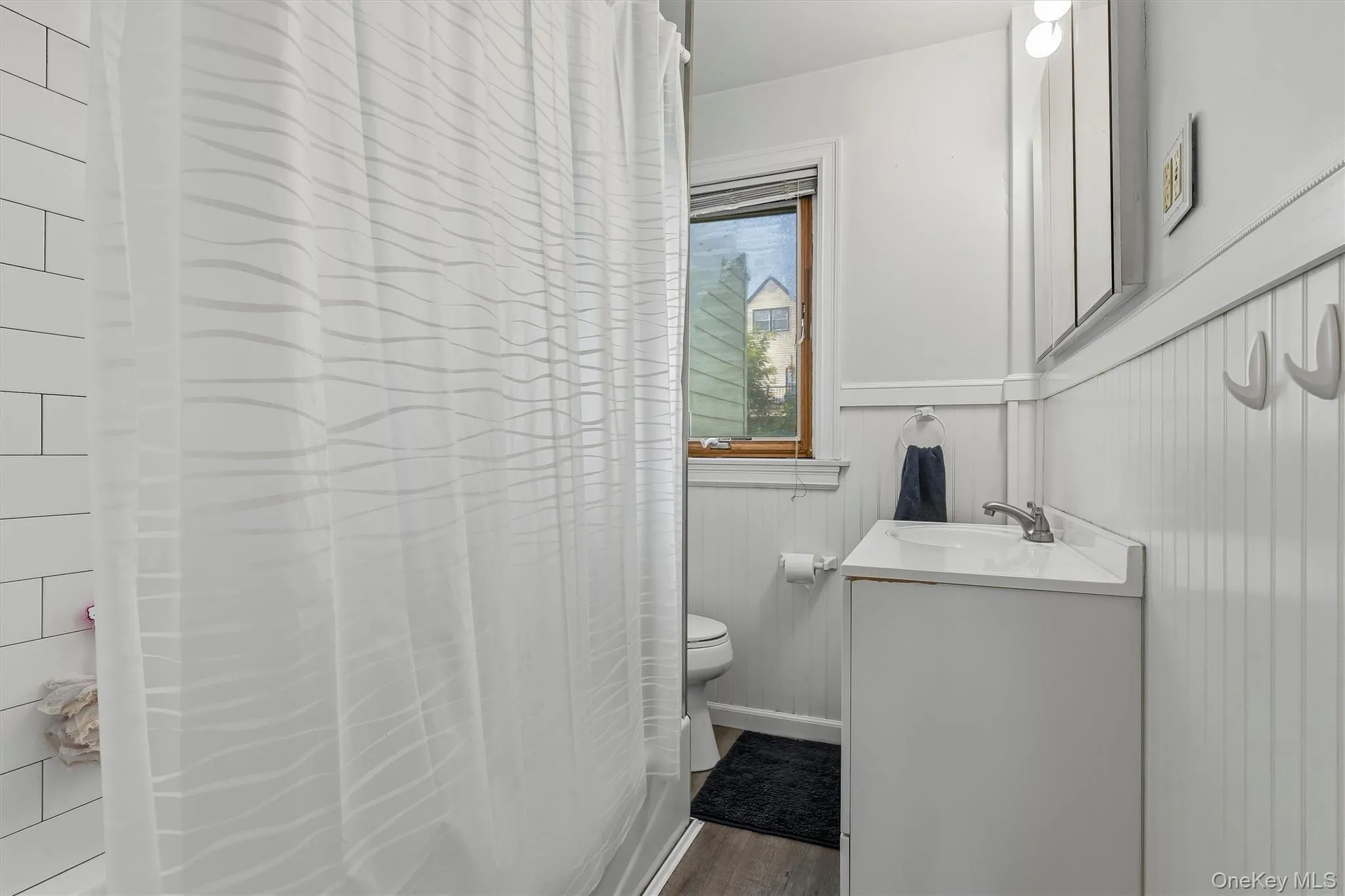 51 Sterling Avenue, Yonkers, NY, 3 Bedrooms Bedrooms, 8 Rooms Rooms,2 BathroomsBathrooms,Residential,For Rent,Sterling,0,1056086 51 Sterling Avenue, Yonkers, NY, 3 Bedrooms Bedrooms, 8 Rooms Rooms,2 BathroomsBathrooms,Residential,For Rent,Sterling,0,1056086