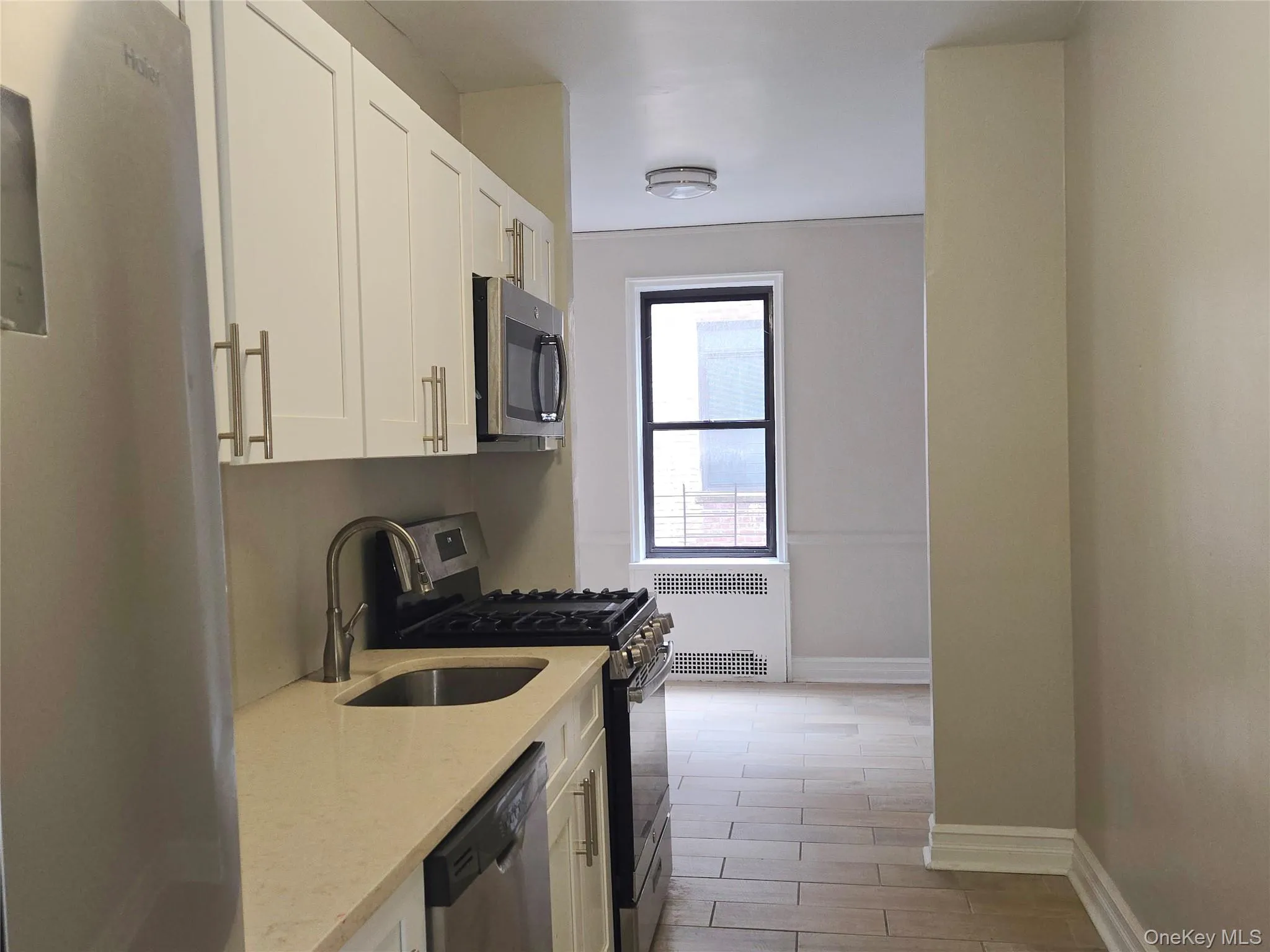 55 190th Street, New York, NY, 1 Bedroom Bedrooms, 4 Rooms Rooms,1 BathroomBathrooms,Residential,For Rent,190th,0,1056092 55 190th Street, New York, NY, 1 Bedroom Bedrooms, 4 Rooms Rooms,1 BathroomBathrooms,Residential,For Rent,190th,0,1056092