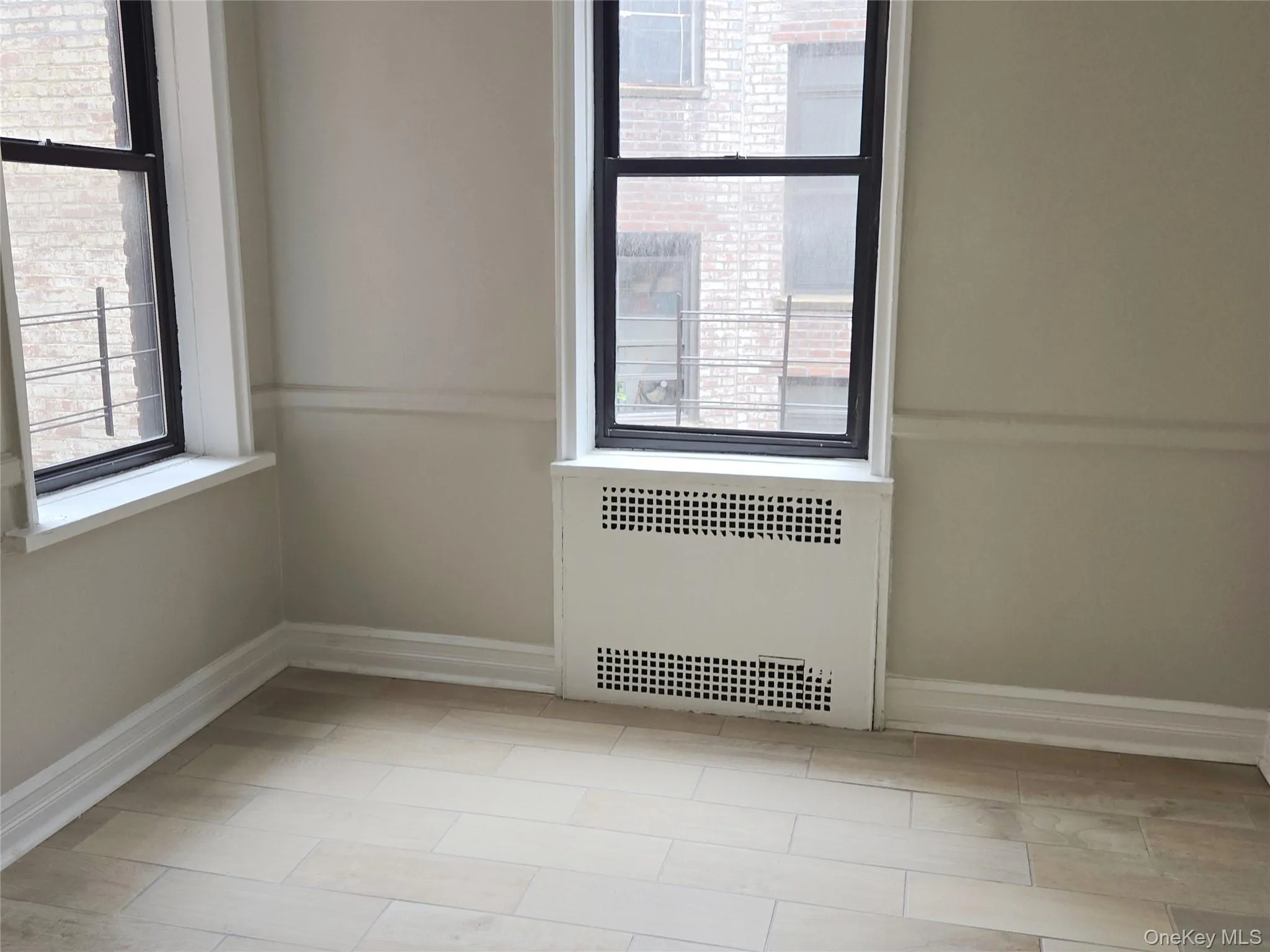 55 190th Street, New York, NY, 1 Bedroom Bedrooms, 4 Rooms Rooms,1 BathroomBathrooms,Residential,For Rent,190th,0,1056092 55 190th Street, New York, NY, 1 Bedroom Bedrooms, 4 Rooms Rooms,1 BathroomBathrooms,Residential,For Rent,190th,0,1056092