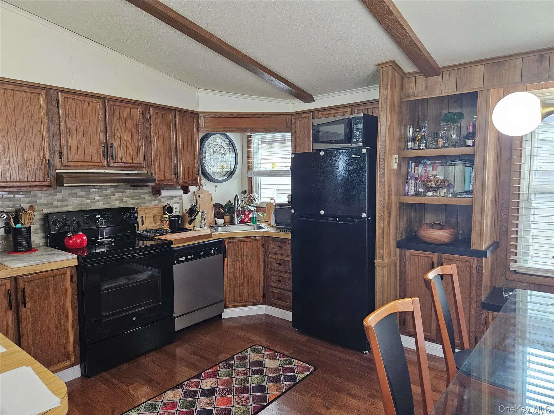 124 Village Circle, Brookhaven, NY, 2 Bedrooms Bedrooms, 5 Rooms Rooms,2 BathroomsBathrooms,Residential,For Rent,Village,0,1056096 124 Village Circle, Brookhaven, NY, 2 Bedrooms Bedrooms, 5 Rooms Rooms,2 BathroomsBathrooms,Residential,For Rent,Village,0,1056096
