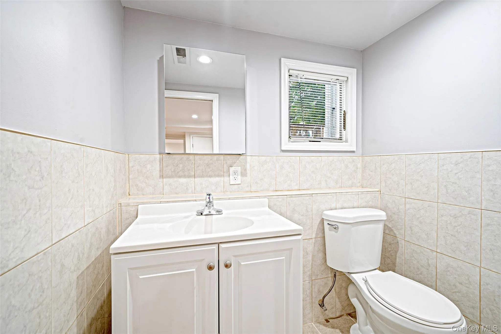 260 24th Street, Babylon, NY, 4 Bedrooms Bedrooms, 8 Rooms Rooms,1 BathroomBathrooms,Residential,For Rent,24th,0,1056101 260 24th Street, Babylon, NY, 4 Bedrooms Bedrooms, 8 Rooms Rooms,1 BathroomBathrooms,Residential,For Rent,24th,0,1056101