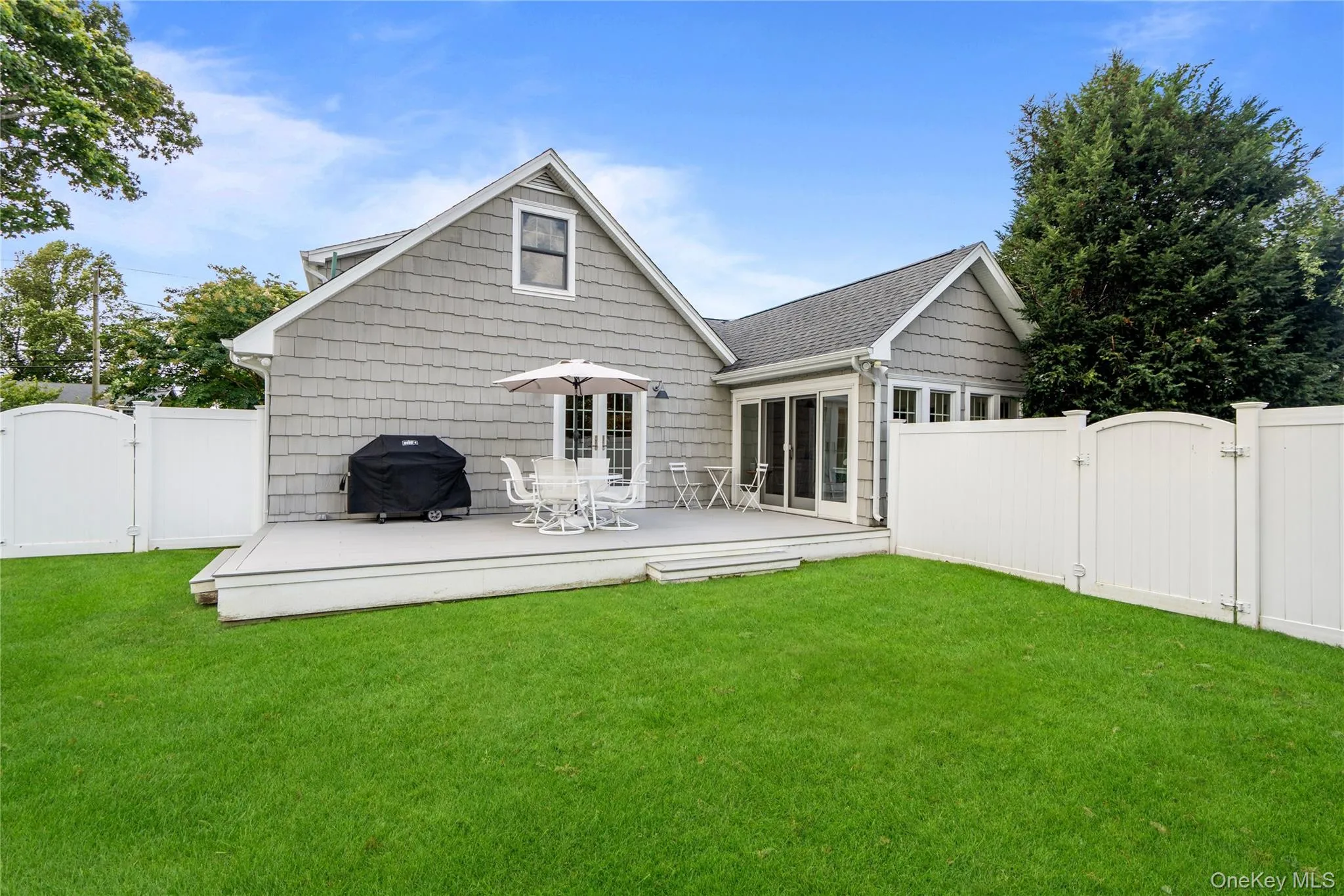 99 Benson Avenue, Islip, NY, 3 Bedrooms Bedrooms, 6 Rooms Rooms,2 BathroomsBathrooms,Residential,For Rent,Benson,0,1056105 99 Benson Avenue, Islip, NY, 3 Bedrooms Bedrooms, 6 Rooms Rooms,2 BathroomsBathrooms,Residential,For Rent,Benson,0,1056105