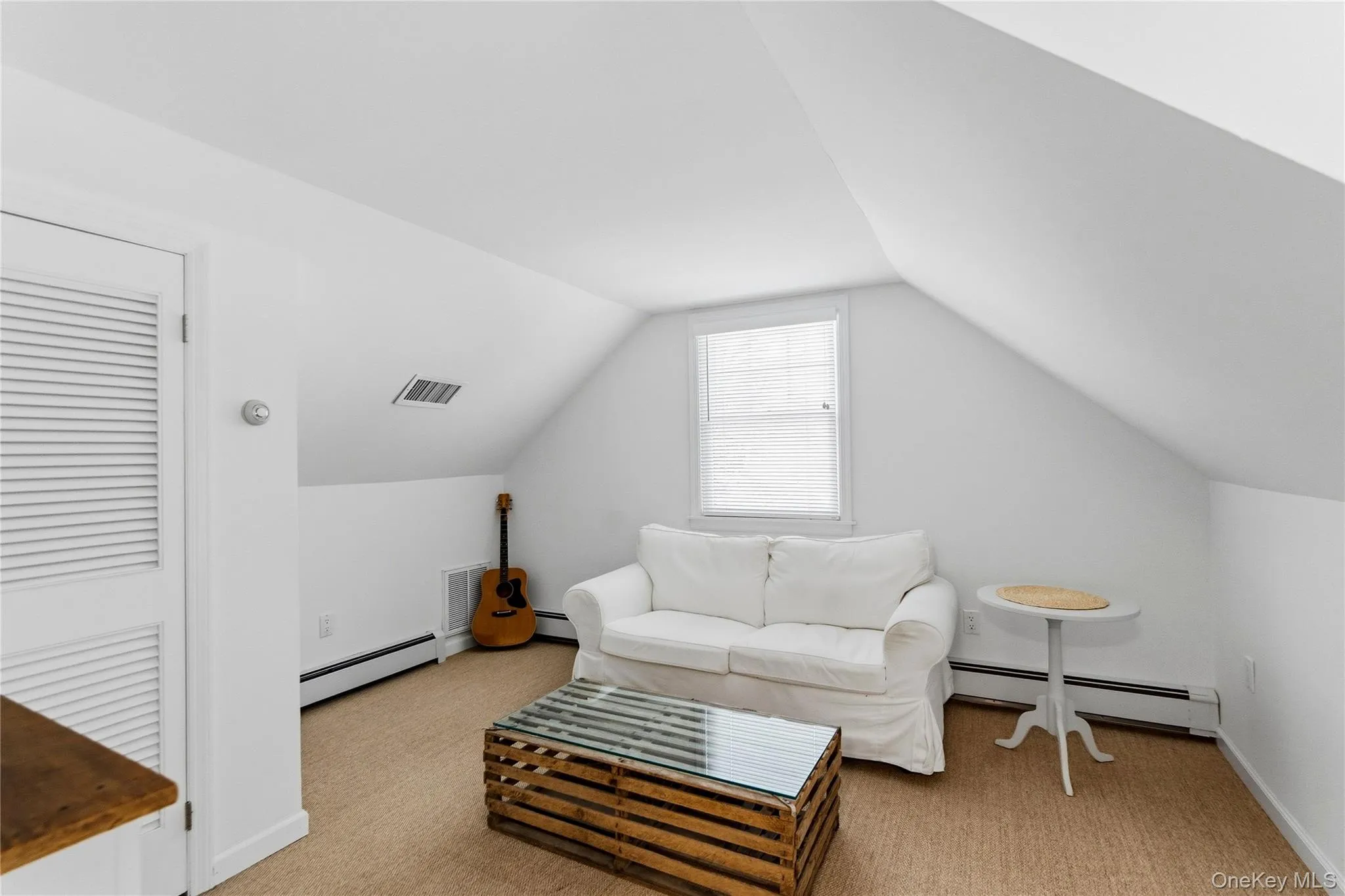 99 Benson Avenue, Islip, NY, 3 Bedrooms Bedrooms, 6 Rooms Rooms,2 BathroomsBathrooms,Residential,For Rent,Benson,0,1056105 99 Benson Avenue, Islip, NY, 3 Bedrooms Bedrooms, 6 Rooms Rooms,2 BathroomsBathrooms,Residential,For Rent,Benson,0,1056105