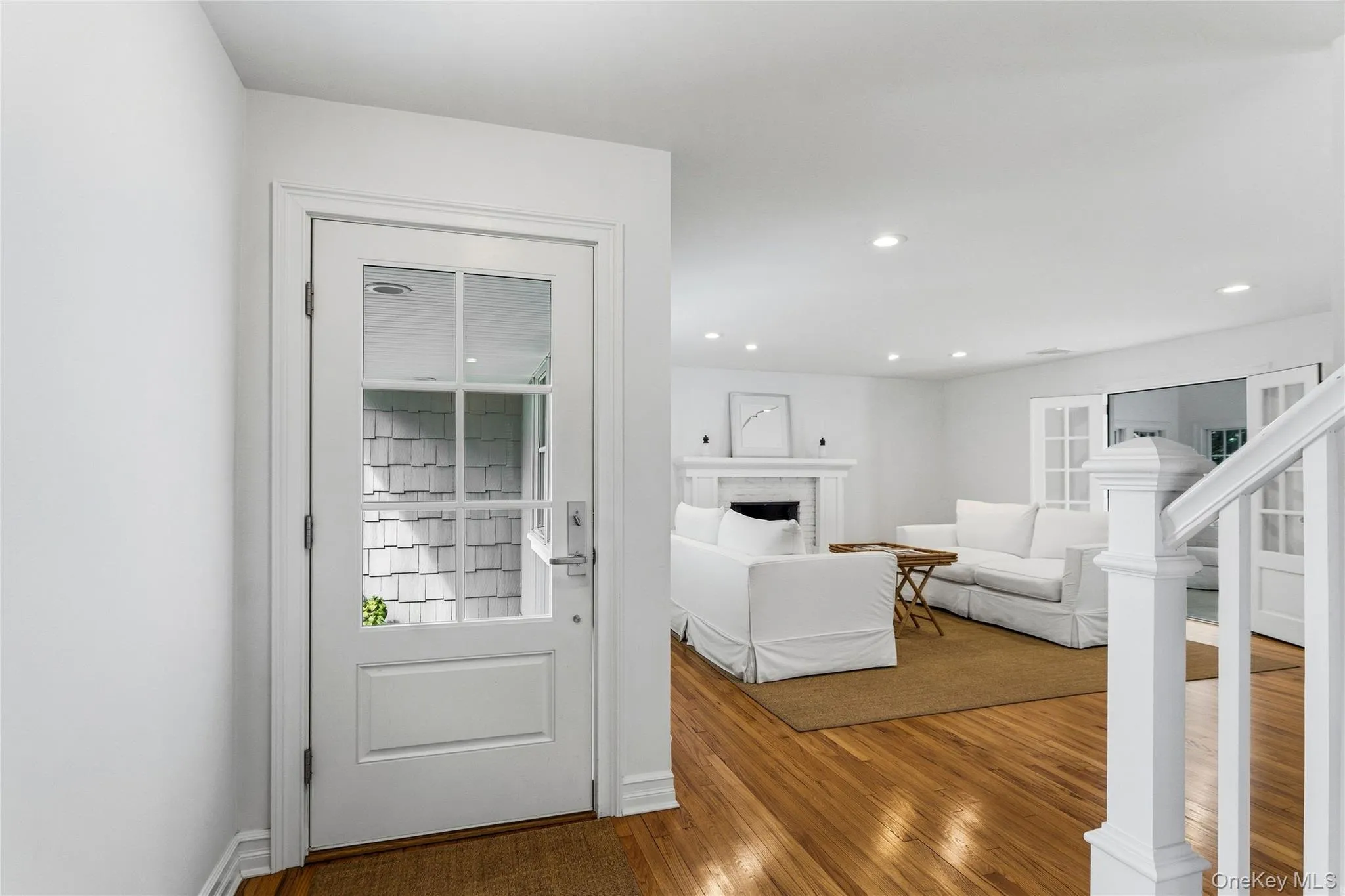 99 Benson Avenue, Islip, NY, 3 Bedrooms Bedrooms, 6 Rooms Rooms,2 BathroomsBathrooms,Residential,For Rent,Benson,0,1056105 99 Benson Avenue, Islip, NY, 3 Bedrooms Bedrooms, 6 Rooms Rooms,2 BathroomsBathrooms,Residential,For Rent,Benson,0,1056105