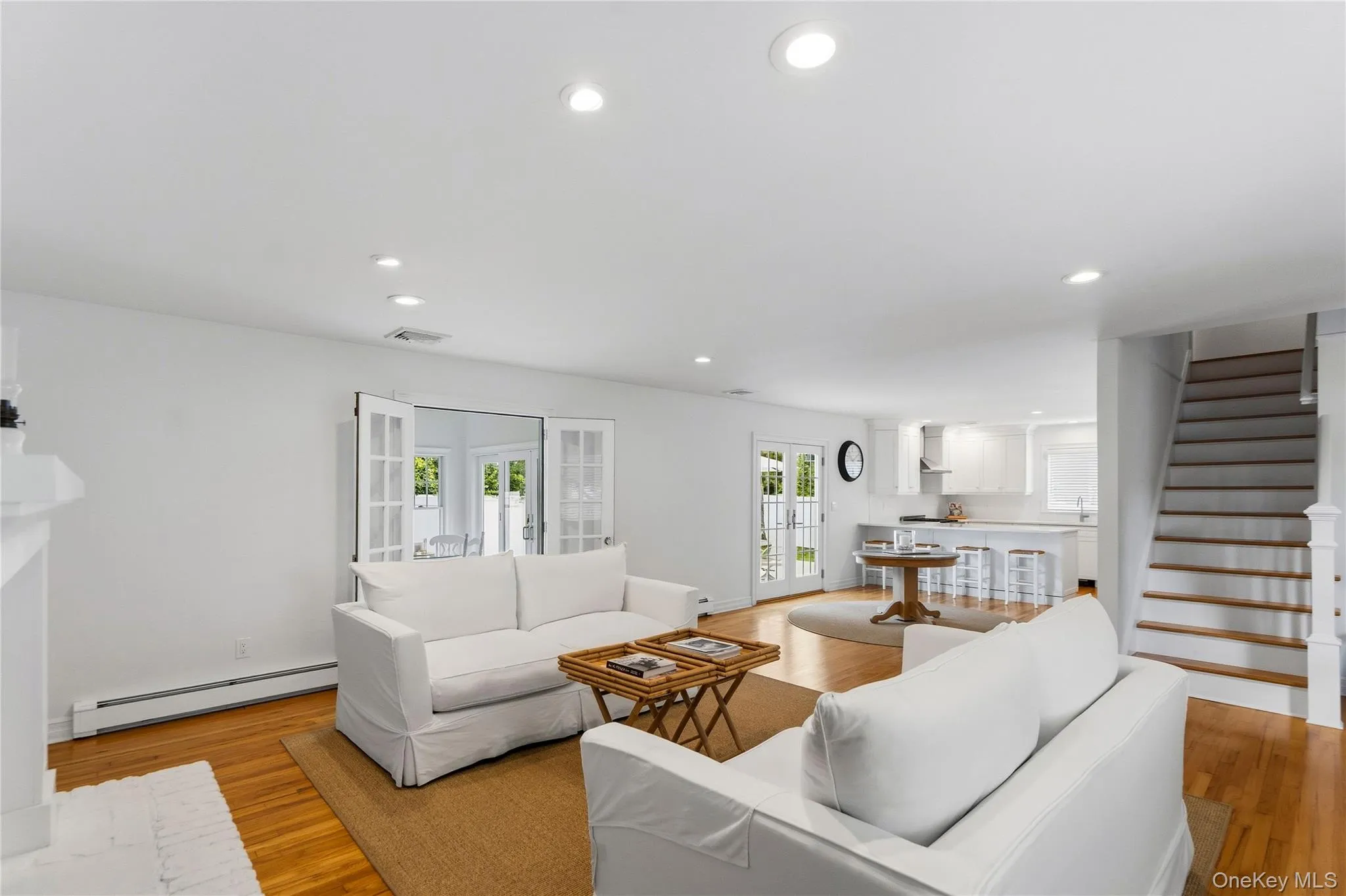 99 Benson Avenue, Islip, NY, 3 Bedrooms Bedrooms, 6 Rooms Rooms,2 BathroomsBathrooms,Residential,For Rent,Benson,0,1056105 99 Benson Avenue, Islip, NY, 3 Bedrooms Bedrooms, 6 Rooms Rooms,2 BathroomsBathrooms,Residential,For Rent,Benson,0,1056105