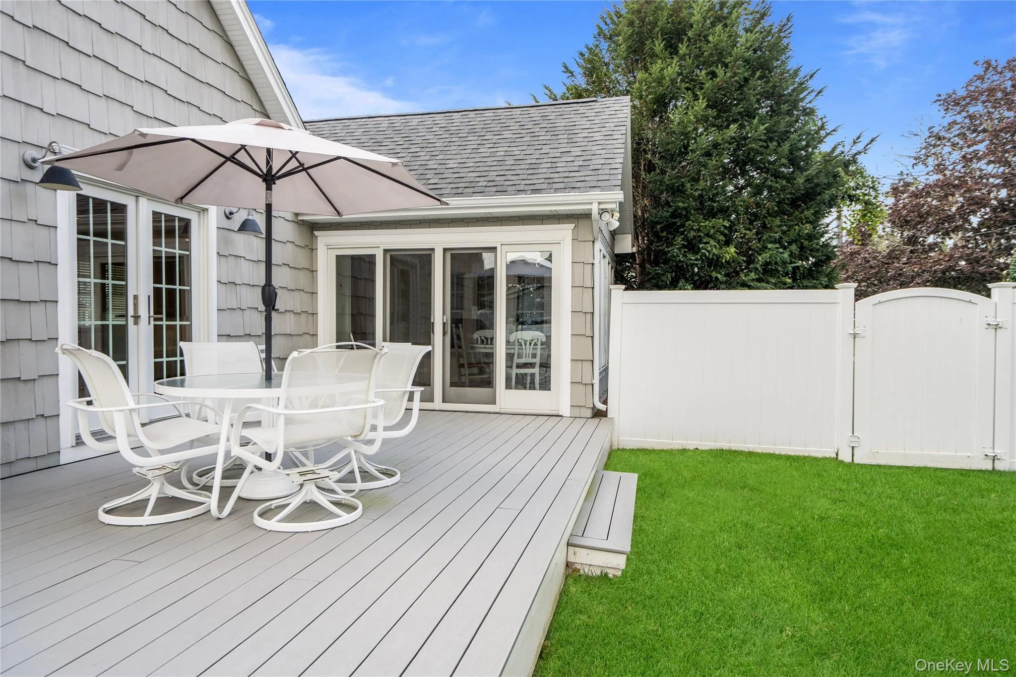 99 Benson Avenue, Islip, NY, 3 Bedrooms Bedrooms, 6 Rooms Rooms,2 BathroomsBathrooms,Residential,For Rent,Benson,0,1056105 99 Benson Avenue, Islip, NY, 3 Bedrooms Bedrooms, 6 Rooms Rooms,2 BathroomsBathrooms,Residential,For Rent,Benson,0,1056105