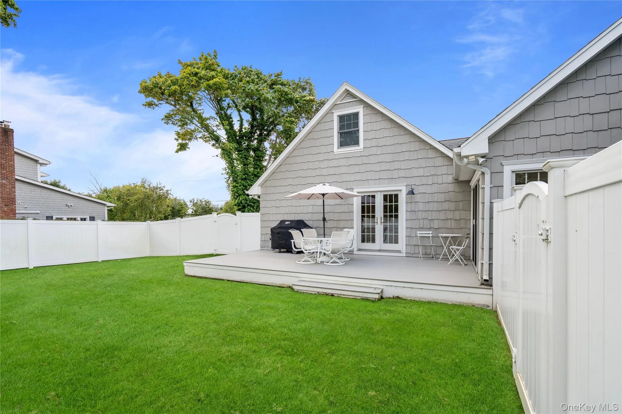 99 Benson Avenue, Islip, NY, 3 Bedrooms Bedrooms, 6 Rooms Rooms,2 BathroomsBathrooms,Residential,For Rent,Benson,0,1056105 99 Benson Avenue, Islip, NY, 3 Bedrooms Bedrooms, 6 Rooms Rooms,2 BathroomsBathrooms,Residential,For Rent,Benson,0,1056105