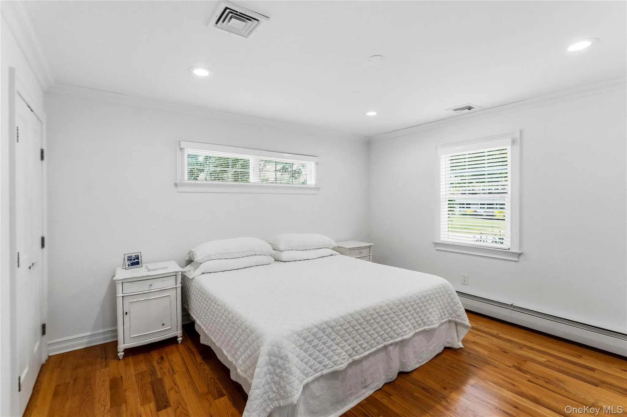 99 Benson Avenue, Islip, NY, 3 Bedrooms Bedrooms, 6 Rooms Rooms,2 BathroomsBathrooms,Residential,For Rent,Benson,0,1056105 99 Benson Avenue, Islip, NY, 3 Bedrooms Bedrooms, 6 Rooms Rooms,2 BathroomsBathrooms,Residential,For Rent,Benson,0,1056105