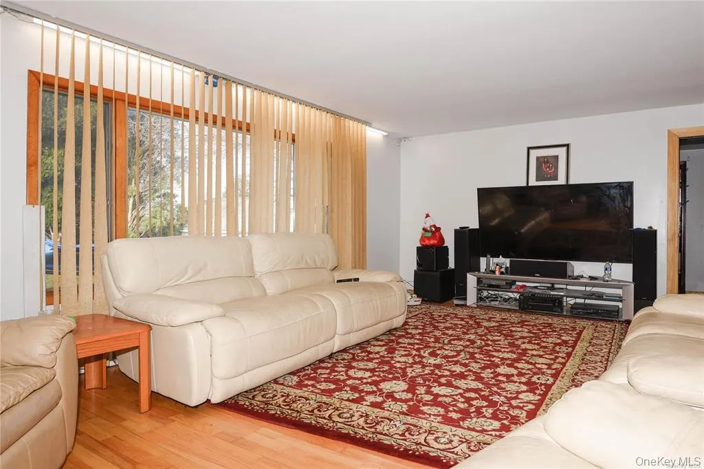 65 Sylvia Lane, Oyster Bay, NY, 3 Bedrooms Bedrooms, 7 Rooms Rooms,2 BathroomsBathrooms,Residential Lease,For Rent,Sylvia,0,1056107 65 Sylvia Lane, Oyster Bay, NY, 3 Bedrooms Bedrooms, 7 Rooms Rooms,2 BathroomsBathrooms,Residential Lease,For Rent,Sylvia,0,1056107