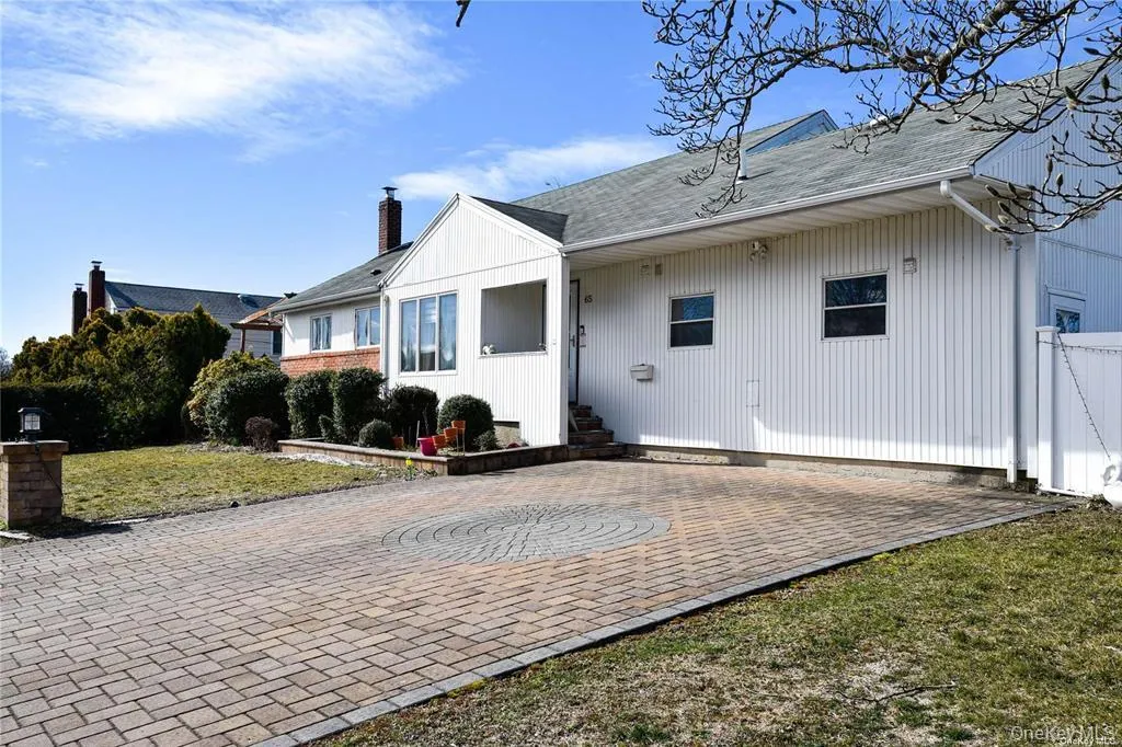 65 Sylvia Lane, Oyster Bay, NY, 3 Bedrooms Bedrooms, 7 Rooms Rooms,2 BathroomsBathrooms,Residential Lease,For Rent,Sylvia,0,1056107 65 Sylvia Lane, Oyster Bay, NY, 3 Bedrooms Bedrooms, 7 Rooms Rooms,2 BathroomsBathrooms,Residential Lease,For Rent,Sylvia,0,1056107