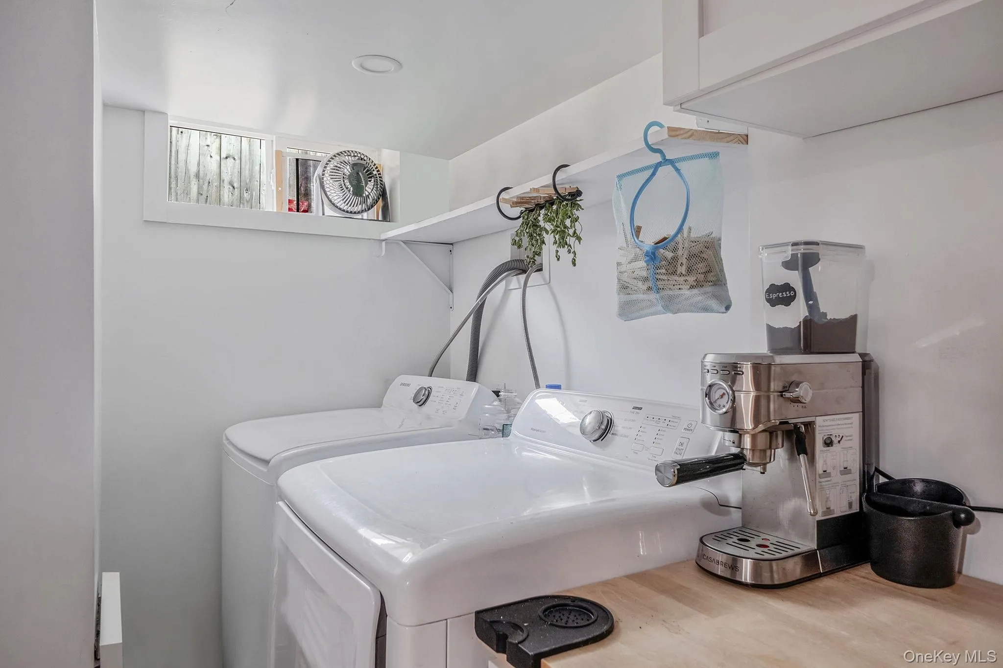 127 Clinton Avenue, Brookhaven, NY, 3 Bedrooms Bedrooms, 6 Rooms Rooms,2 BathroomsBathrooms,Residential,For Rent,Clinton,0,1056114 127 Clinton Avenue, Brookhaven, NY, 3 Bedrooms Bedrooms, 6 Rooms Rooms,2 BathroomsBathrooms,Residential,For Rent,Clinton,0,1056114