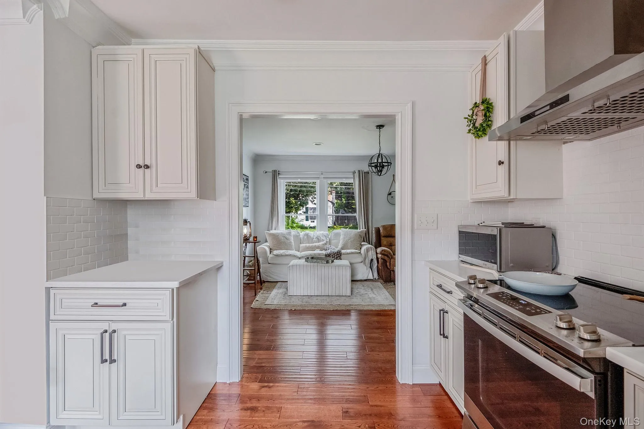 127 Clinton Avenue, Brookhaven, NY, 3 Bedrooms Bedrooms, 6 Rooms Rooms,2 BathroomsBathrooms,Residential,For Rent,Clinton,0,1056114 127 Clinton Avenue, Brookhaven, NY, 3 Bedrooms Bedrooms, 6 Rooms Rooms,2 BathroomsBathrooms,Residential,For Rent,Clinton,0,1056114