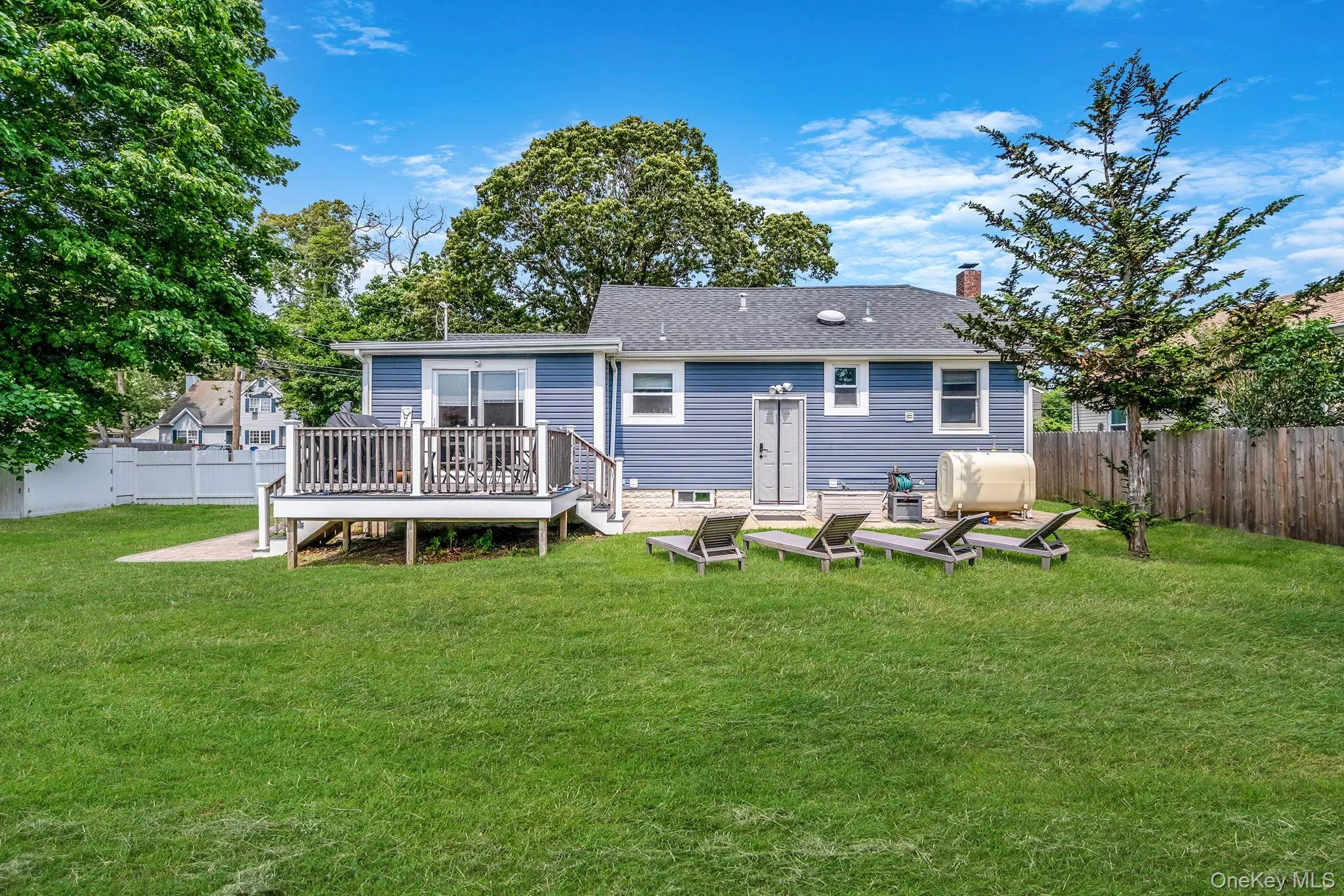 127 Clinton Avenue, Brookhaven, NY, 3 Bedrooms Bedrooms, 6 Rooms Rooms,2 BathroomsBathrooms,Residential,For Rent,Clinton,0,1056114 127 Clinton Avenue, Brookhaven, NY, 3 Bedrooms Bedrooms, 6 Rooms Rooms,2 BathroomsBathrooms,Residential,For Rent,Clinton,0,1056114