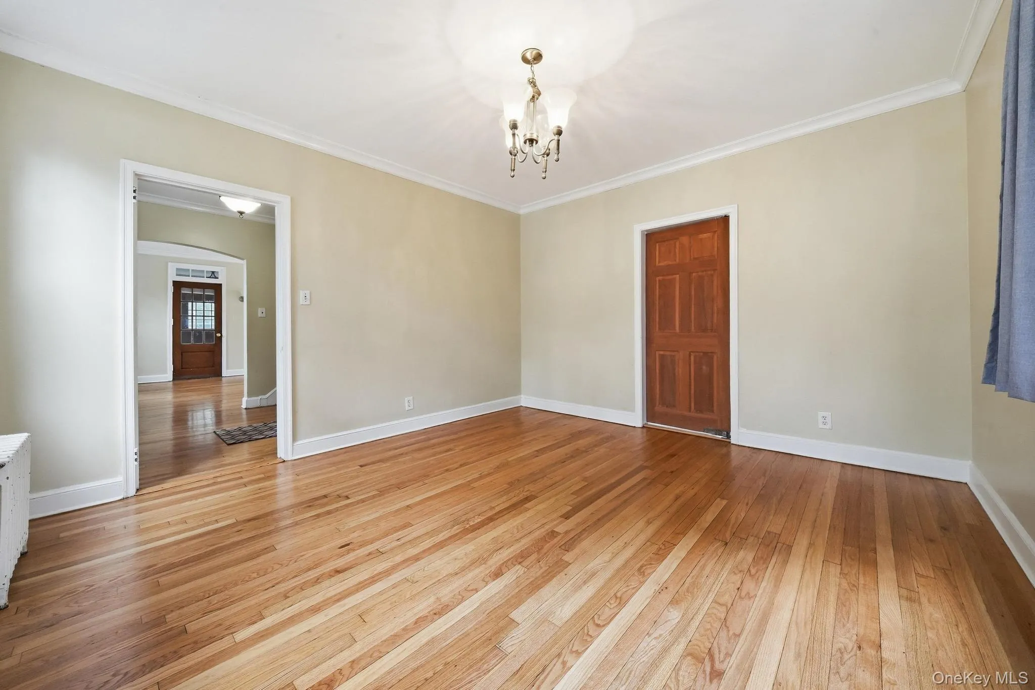 45 Tennyson Avenue, North Hempstead, NY, 6 Bedrooms Bedrooms, 15 Rooms Rooms,2 BathroomsBathrooms,Residential Lease,For Rent,Tennyson,0,1056121 45 Tennyson Avenue, North Hempstead, NY, 6 Bedrooms Bedrooms, 15 Rooms Rooms,2 BathroomsBathrooms,Residential Lease,For Rent,Tennyson,0,1056121