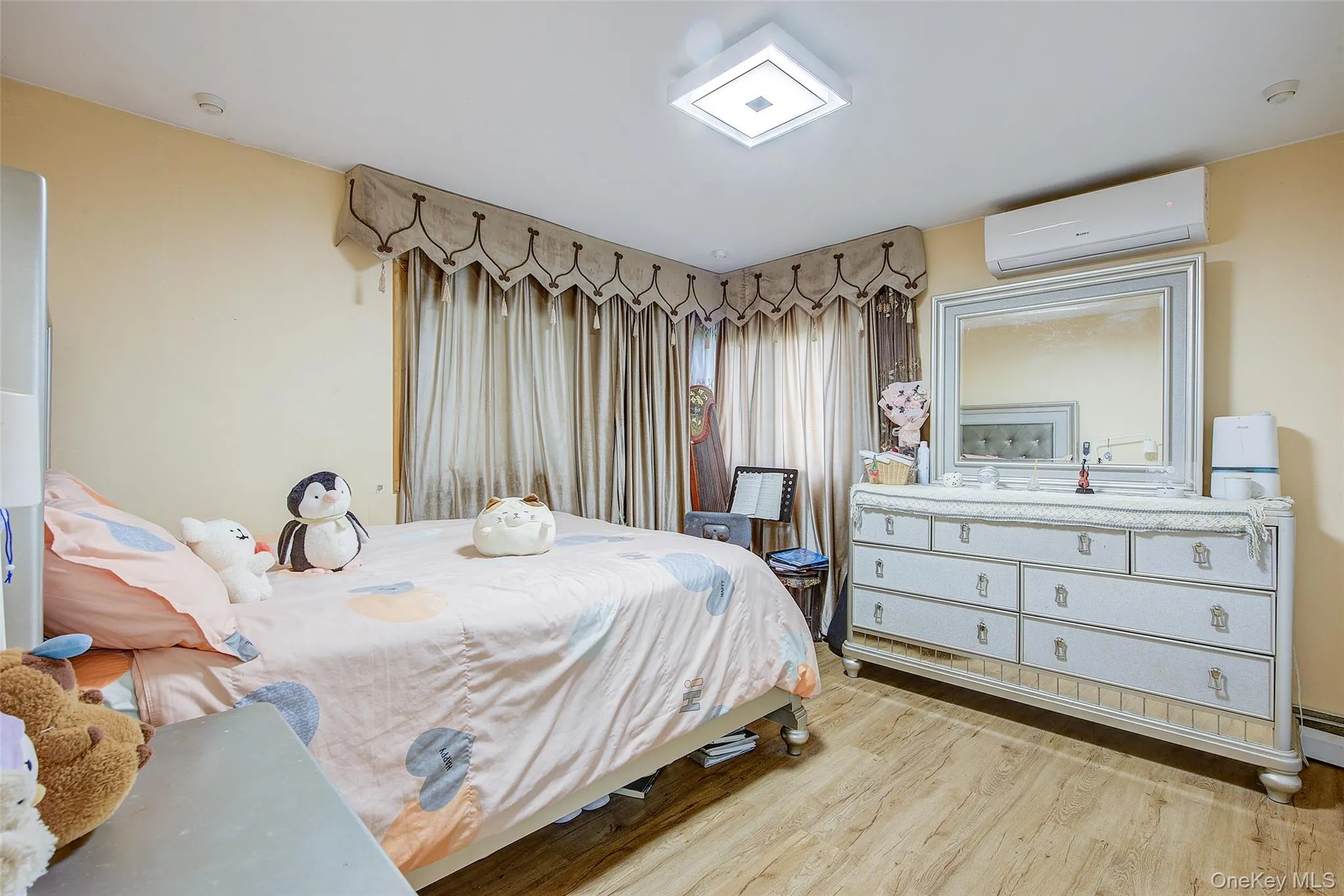 10 Belmont Circle, Oyster Bay, NY, 6 Bedrooms Bedrooms, 12 Rooms Rooms,3 BathroomsBathrooms,Residential,For Rent,Belmont,0,1056122 10 Belmont Circle, Oyster Bay, NY, 6 Bedrooms Bedrooms, 12 Rooms Rooms,3 BathroomsBathrooms,Residential,For Rent,Belmont,0,1056122