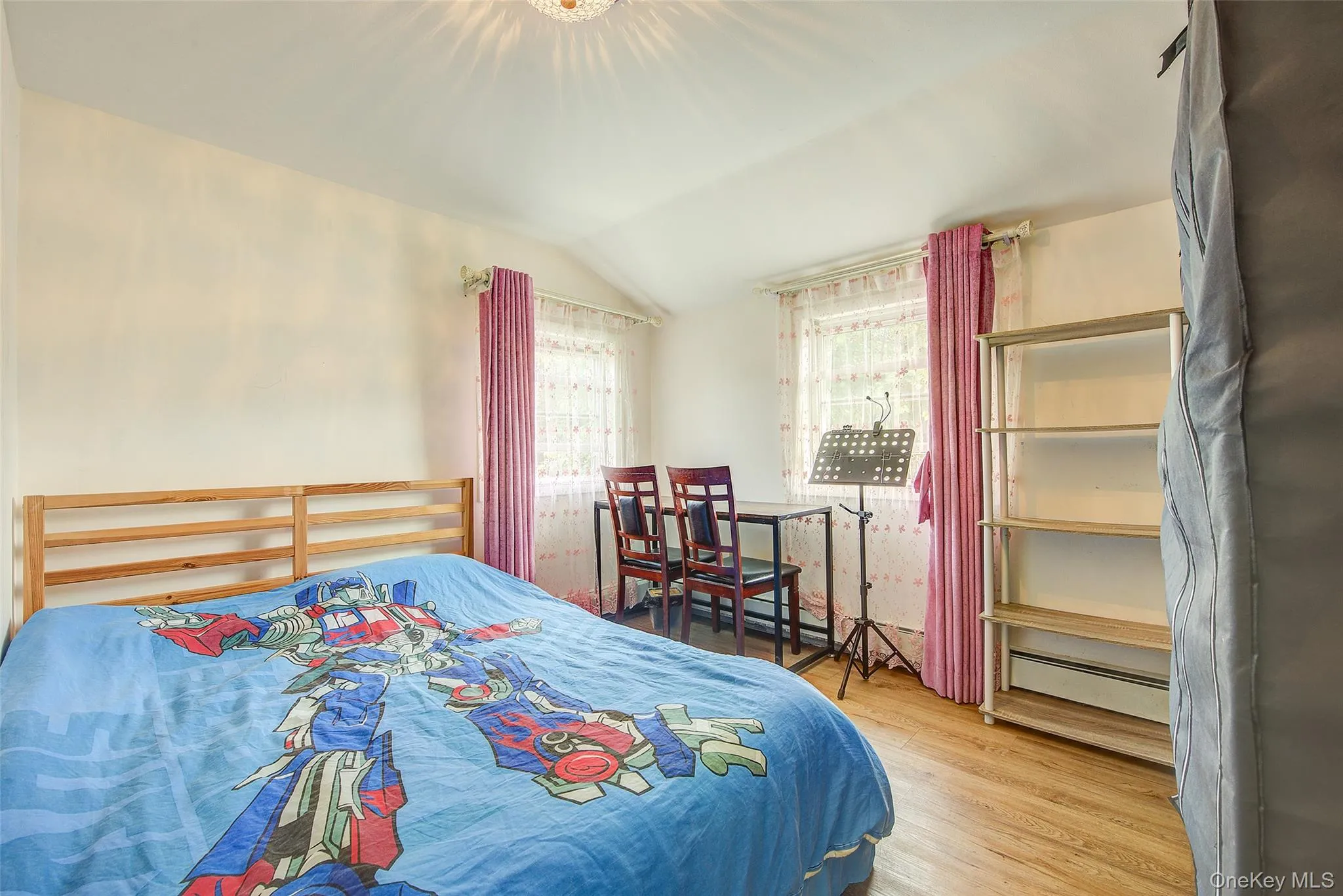 10 Belmont Circle, Oyster Bay, NY, 6 Bedrooms Bedrooms, 12 Rooms Rooms,3 BathroomsBathrooms,Residential,For Rent,Belmont,0,1056122 10 Belmont Circle, Oyster Bay, NY, 6 Bedrooms Bedrooms, 12 Rooms Rooms,3 BathroomsBathrooms,Residential,For Rent,Belmont,0,1056122