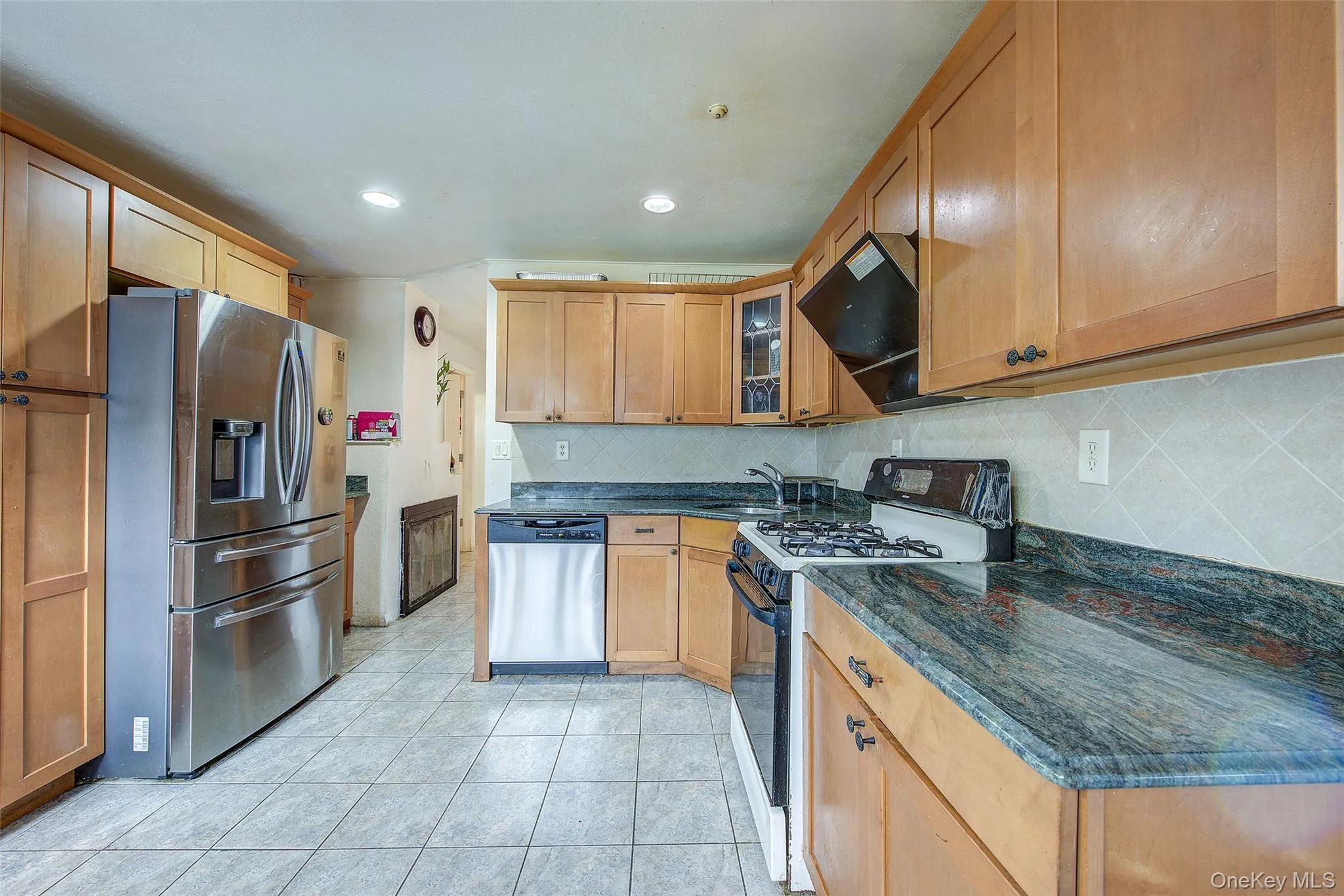 10 Belmont Circle, Oyster Bay, NY, 6 Bedrooms Bedrooms, 12 Rooms Rooms,3 BathroomsBathrooms,Residential,For Rent,Belmont,0,1056122 10 Belmont Circle, Oyster Bay, NY, 6 Bedrooms Bedrooms, 12 Rooms Rooms,3 BathroomsBathrooms,Residential,For Rent,Belmont,0,1056122