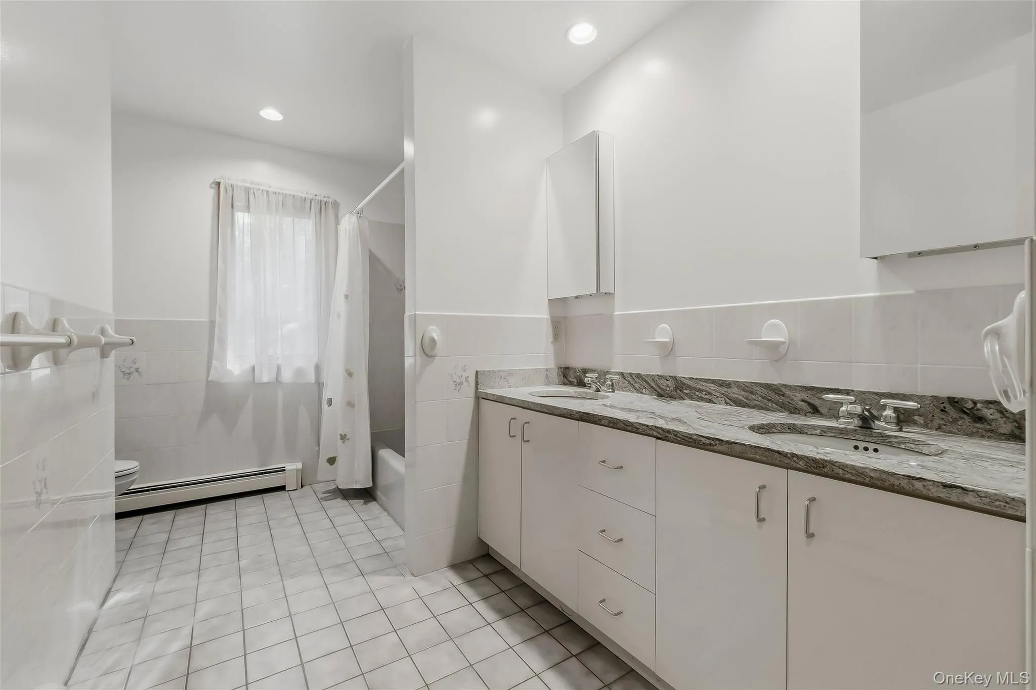2054 Quaker Ridge Road, Cortlandt, NY, 5 Bedrooms Bedrooms, 12 Rooms Rooms,3 BathroomsBathrooms,Residential,For Rent,Quaker Ridge,0,1056124 2054 Quaker Ridge Road, Cortlandt, NY, 5 Bedrooms Bedrooms, 12 Rooms Rooms,3 BathroomsBathrooms,Residential,For Rent,Quaker Ridge,0,1056124