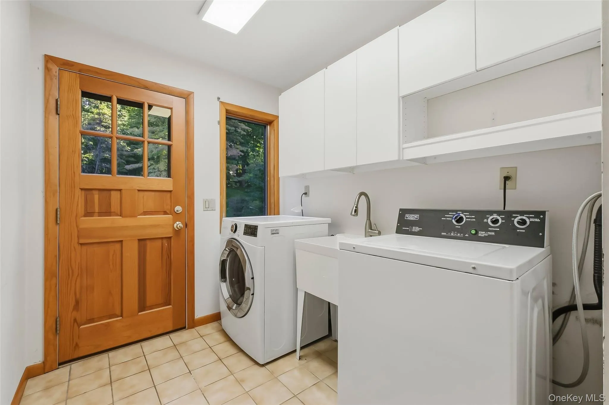 2054 Quaker Ridge Road, Cortlandt, NY, 5 Bedrooms Bedrooms, 12 Rooms Rooms,3 BathroomsBathrooms,Residential,For Rent,Quaker Ridge,0,1056124 2054 Quaker Ridge Road, Cortlandt, NY, 5 Bedrooms Bedrooms, 12 Rooms Rooms,3 BathroomsBathrooms,Residential,For Rent,Quaker Ridge,0,1056124