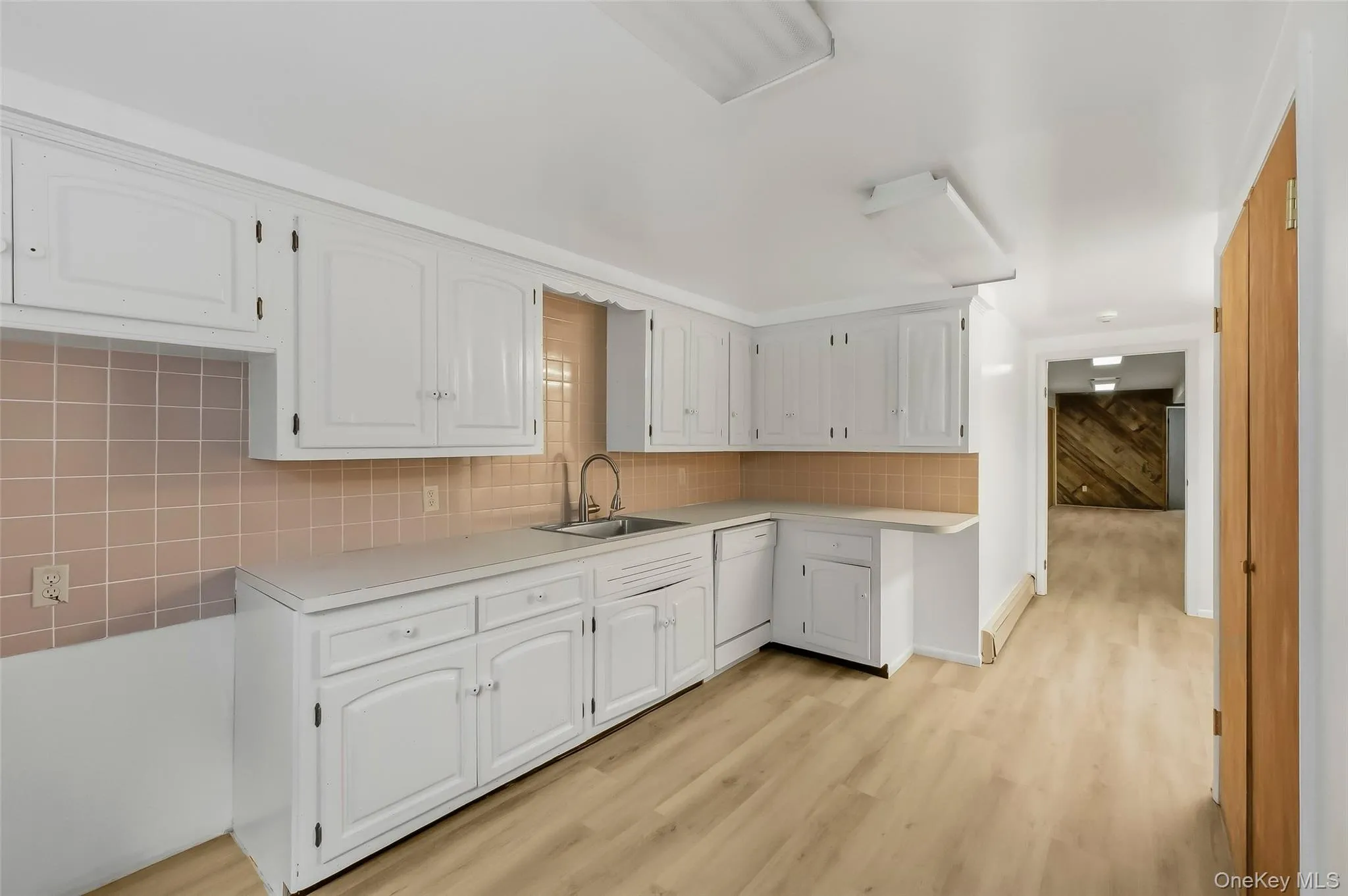 2054 Quaker Ridge Road, Cortlandt, NY, 5 Bedrooms Bedrooms, 12 Rooms Rooms,3 BathroomsBathrooms,Residential,For Rent,Quaker Ridge,0,1056124 2054 Quaker Ridge Road, Cortlandt, NY, 5 Bedrooms Bedrooms, 12 Rooms Rooms,3 BathroomsBathrooms,Residential,For Rent,Quaker Ridge,0,1056124
