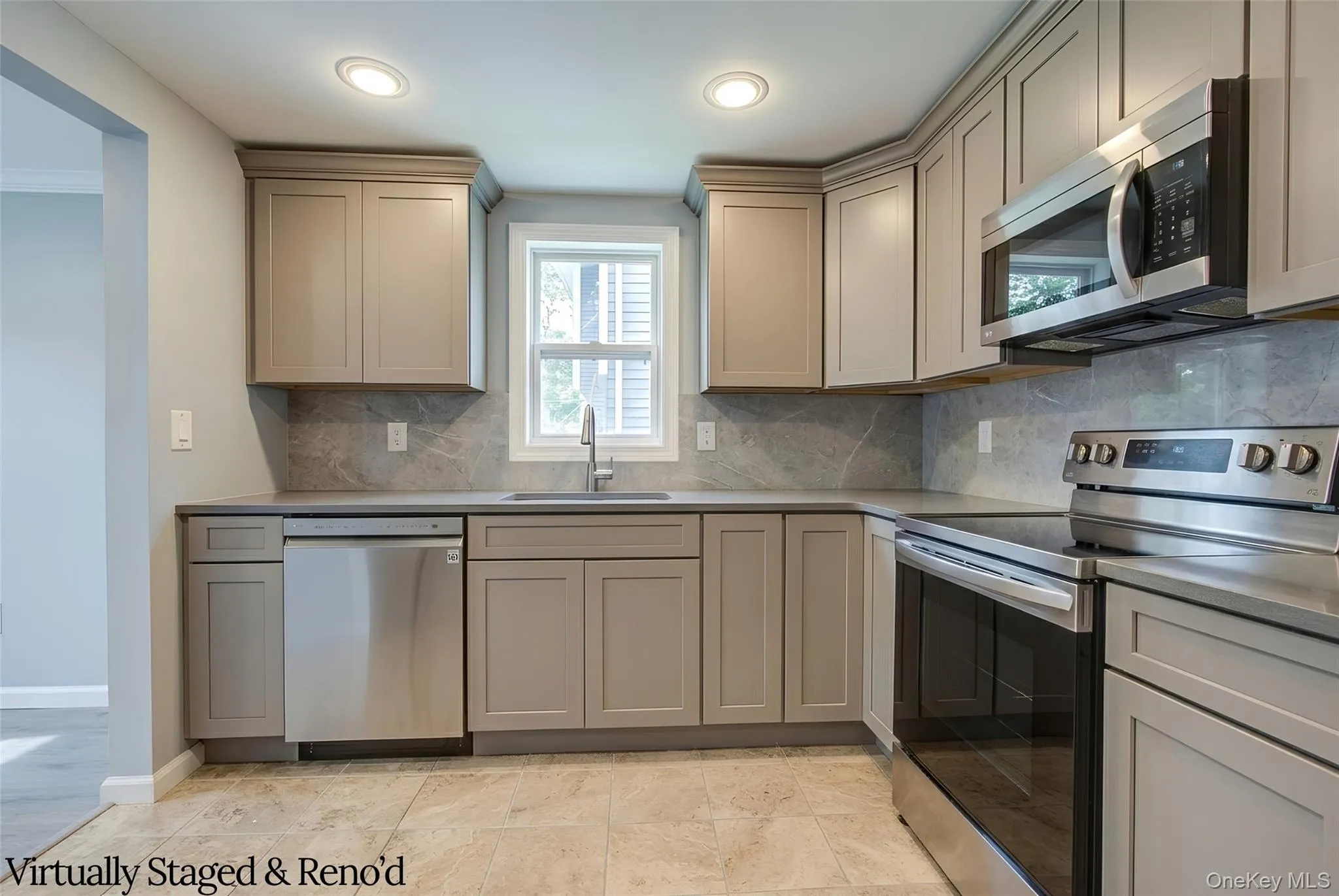 55 Main Avenue, Babylon, NY, 1 Bedroom Bedrooms, 3 Rooms Rooms,1 BathroomBathrooms,Residential,For Rent,Main,0,1056129 55 Main Avenue, Babylon, NY, 1 Bedroom Bedrooms, 3 Rooms Rooms,1 BathroomBathrooms,Residential,For Rent,Main,0,1056129