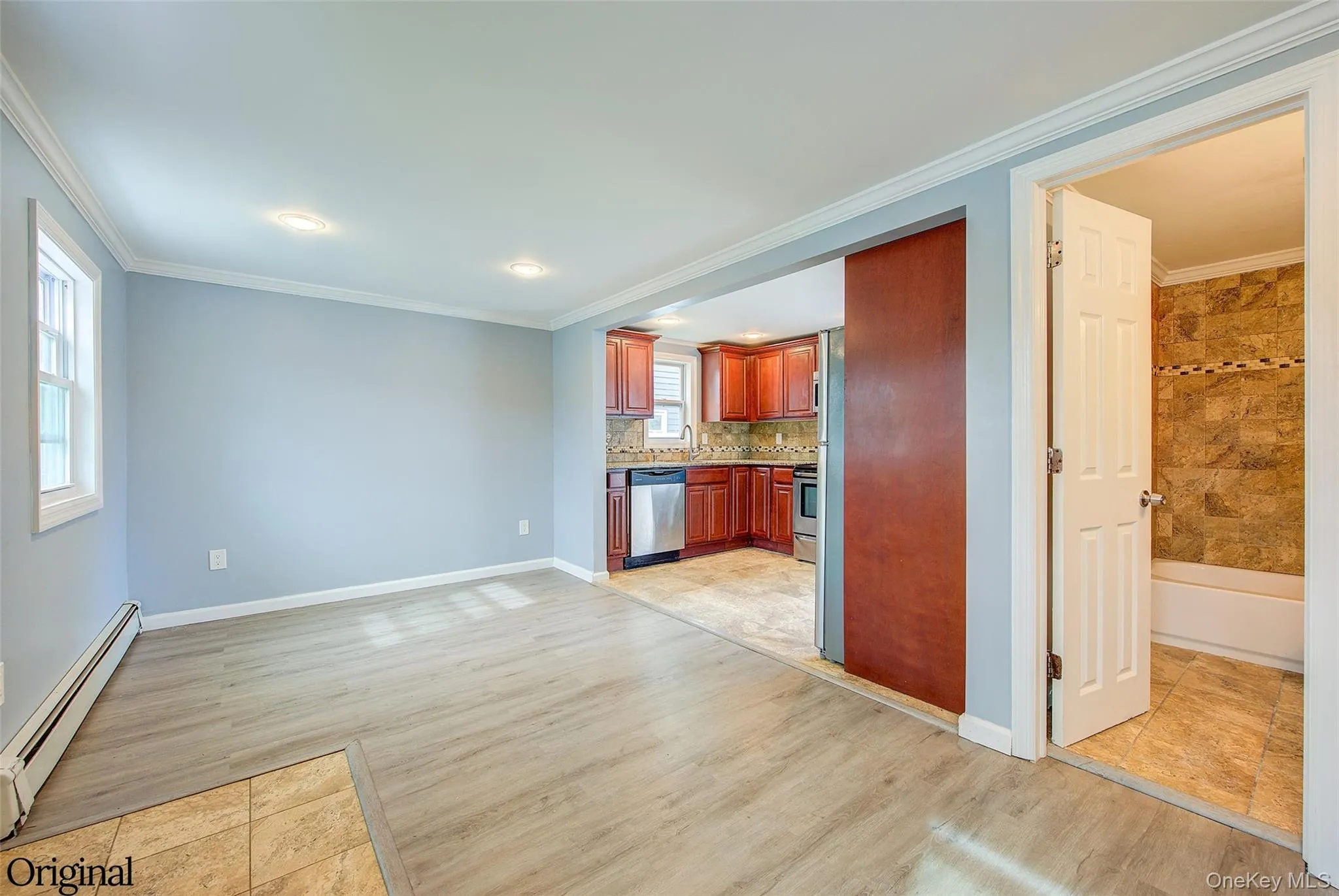 55 Main Avenue, Babylon, NY, 1 Bedroom Bedrooms, 3 Rooms Rooms,1 BathroomBathrooms,Residential,For Rent,Main,0,1056129 55 Main Avenue, Babylon, NY, 1 Bedroom Bedrooms, 3 Rooms Rooms,1 BathroomBathrooms,Residential,For Rent,Main,0,1056129