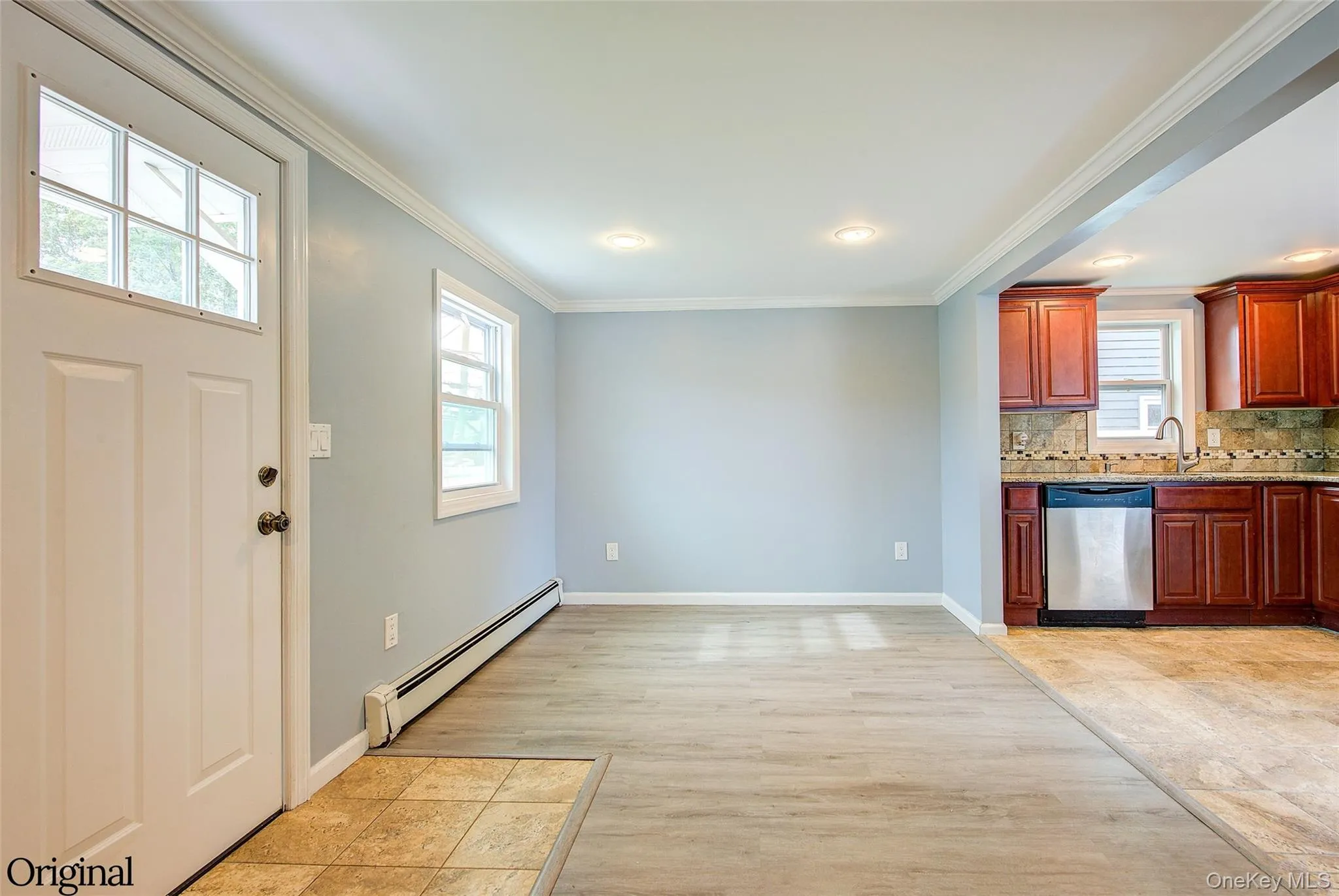 55 Main Avenue, Babylon, NY, 1 Bedroom Bedrooms, 3 Rooms Rooms,1 BathroomBathrooms,Residential,For Rent,Main,0,1056129 55 Main Avenue, Babylon, NY, 1 Bedroom Bedrooms, 3 Rooms Rooms,1 BathroomBathrooms,Residential,For Rent,Main,0,1056129