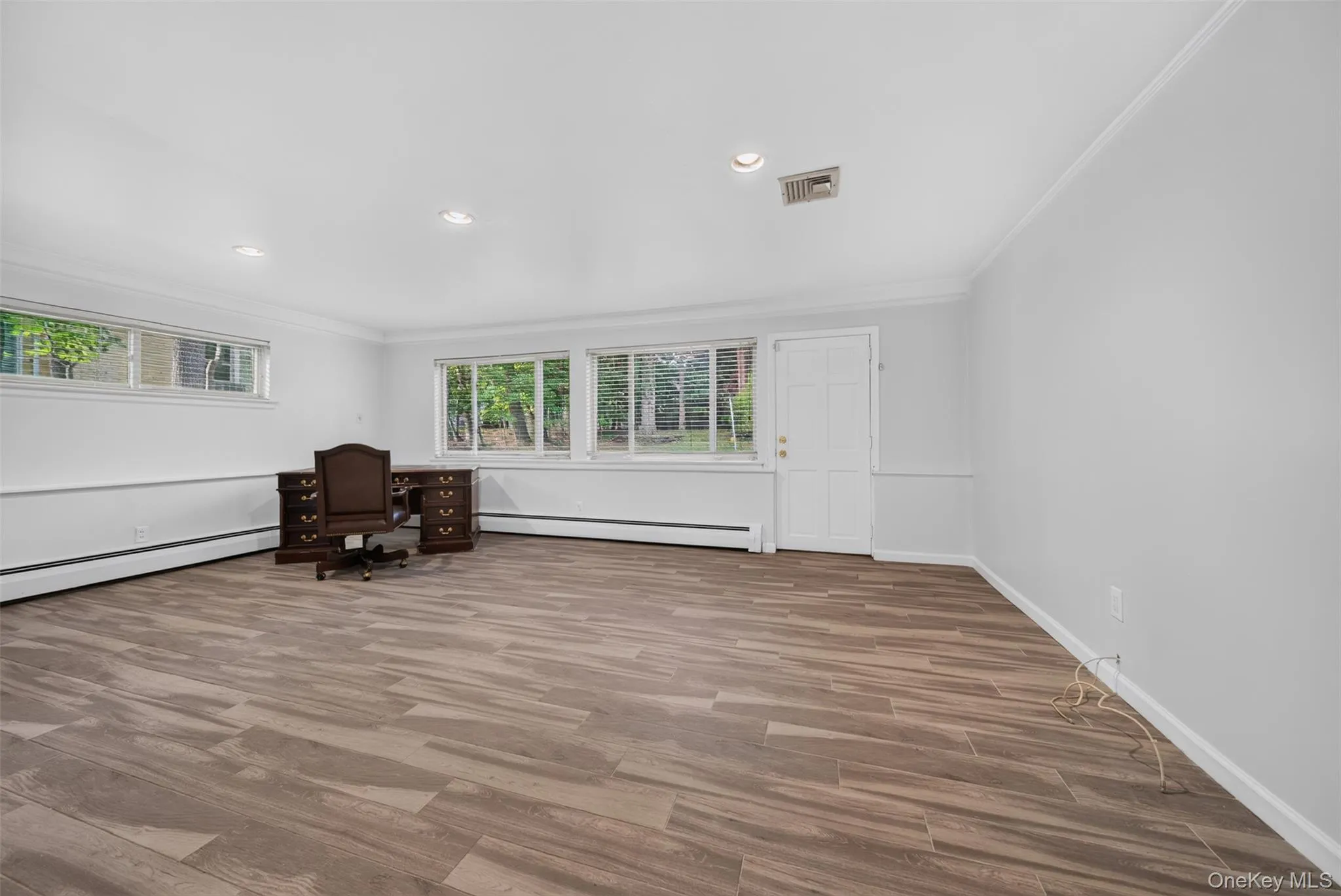 43 Fernwood Lane, North Hempstead, NY, 4 Bedrooms Bedrooms, 8 Rooms Rooms,3 BathroomsBathrooms,Residential,For Rent,Fernwood,0,1056132 43 Fernwood Lane, North Hempstead, NY, 4 Bedrooms Bedrooms, 8 Rooms Rooms,3 BathroomsBathrooms,Residential,For Rent,Fernwood,0,1056132