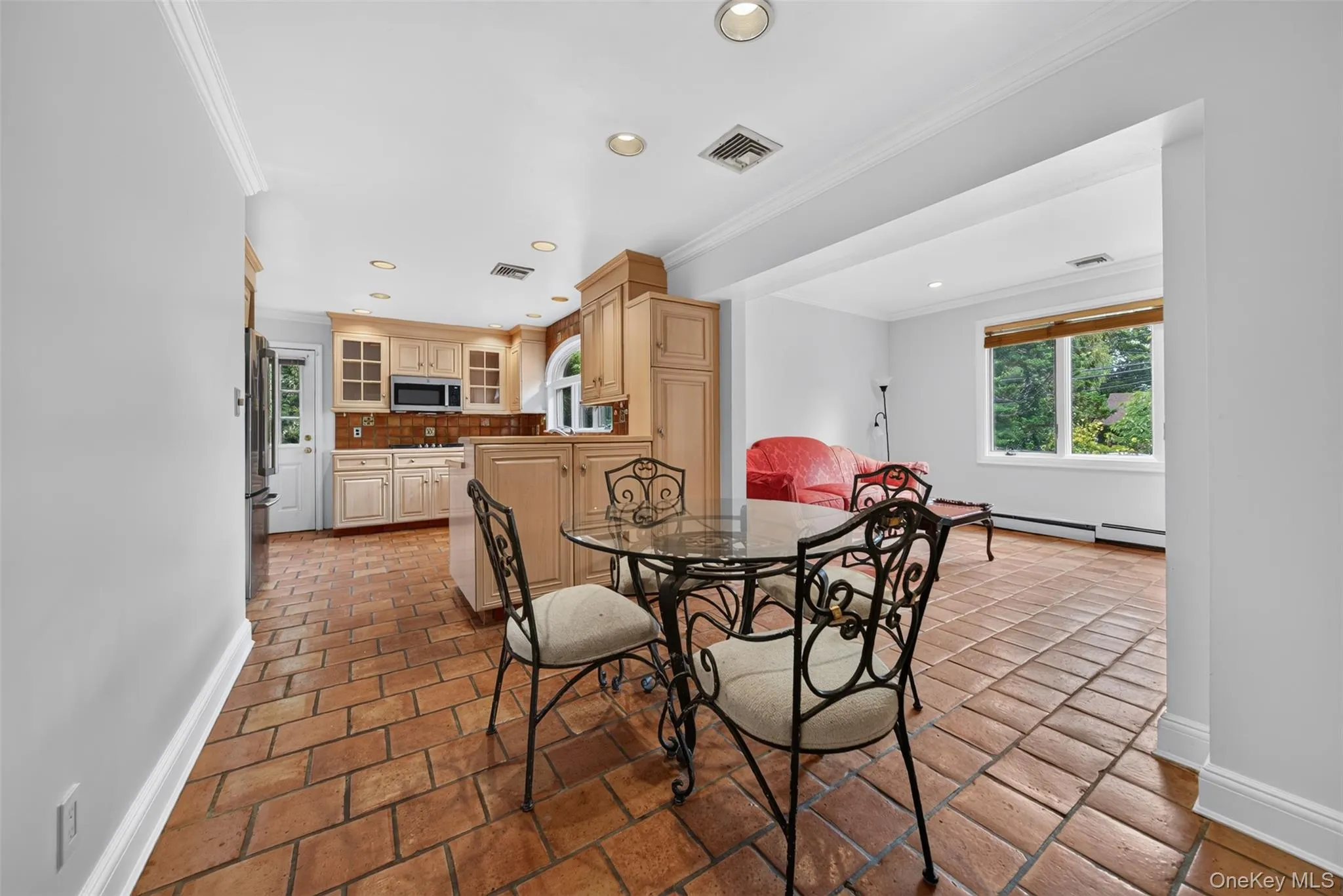 43 Fernwood Lane, North Hempstead, NY, 4 Bedrooms Bedrooms, 8 Rooms Rooms,3 BathroomsBathrooms,Residential,For Rent,Fernwood,0,1056132 43 Fernwood Lane, North Hempstead, NY, 4 Bedrooms Bedrooms, 8 Rooms Rooms,3 BathroomsBathrooms,Residential,For Rent,Fernwood,0,1056132