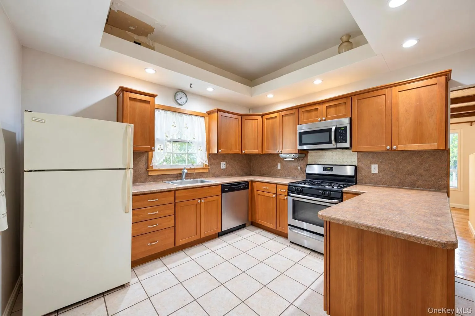 24 Half Mile Road, Brookhaven, NY, 4 Bedrooms Bedrooms, 15 Rooms Rooms,2 BathroomsBathrooms,Residential,For Rent,Half Mile,0,1056141 24 Half Mile Road, Brookhaven, NY, 4 Bedrooms Bedrooms, 15 Rooms Rooms,2 BathroomsBathrooms,Residential,For Rent,Half Mile,0,1056141