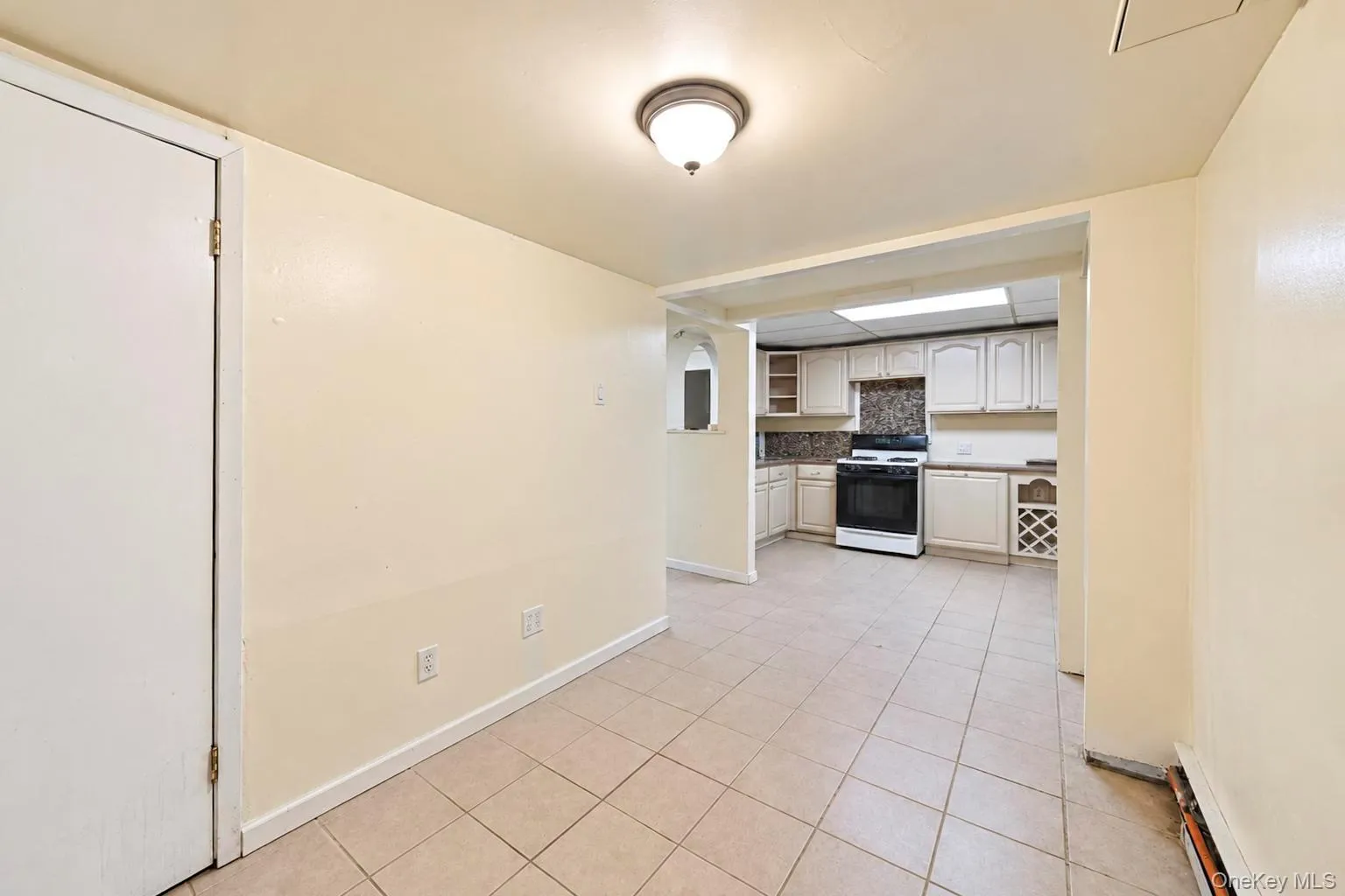 24 Half Mile Road, Brookhaven, NY, 4 Bedrooms Bedrooms, 15 Rooms Rooms,2 BathroomsBathrooms,Residential,For Rent,Half Mile,0,1056141 24 Half Mile Road, Brookhaven, NY, 4 Bedrooms Bedrooms, 15 Rooms Rooms,2 BathroomsBathrooms,Residential,For Rent,Half Mile,0,1056141