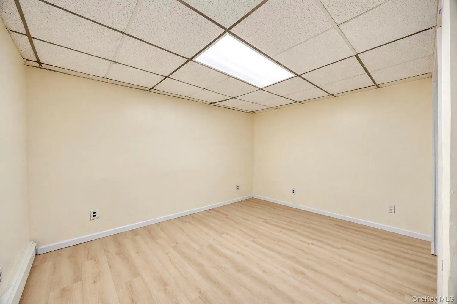 24 Half Mile Road, Brookhaven, NY, 4 Bedrooms Bedrooms, 15 Rooms Rooms,2 BathroomsBathrooms,Residential,For Rent,Half Mile,0,1056141 24 Half Mile Road, Brookhaven, NY, 4 Bedrooms Bedrooms, 15 Rooms Rooms,2 BathroomsBathrooms,Residential,For Rent,Half Mile,0,1056141