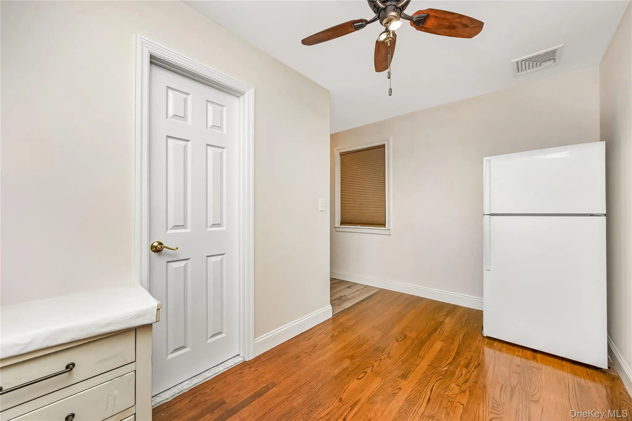 348 Southaven Avenue, Brookhaven, NY, 4 Bedrooms Bedrooms, 8 Rooms Rooms,2 BathroomsBathrooms,Residential,For Rent,Southaven,0,1056142 348 Southaven Avenue, Brookhaven, NY, 4 Bedrooms Bedrooms, 8 Rooms Rooms,2 BathroomsBathrooms,Residential,For Rent,Southaven,0,1056142