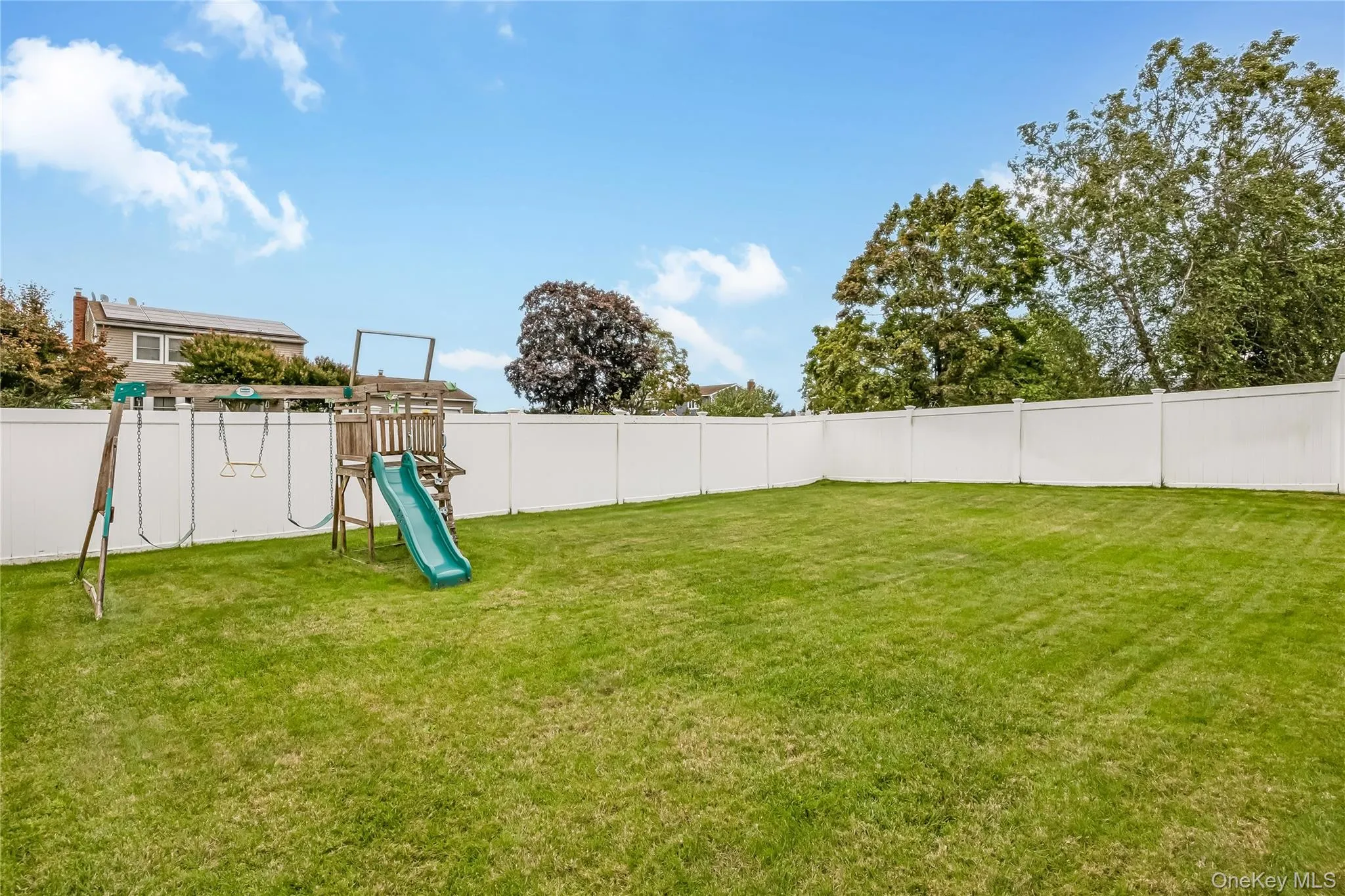 348 Southaven Avenue, Brookhaven, NY, 4 Bedrooms Bedrooms, 8 Rooms Rooms,2 BathroomsBathrooms,Residential,For Rent,Southaven,0,1056142 348 Southaven Avenue, Brookhaven, NY, 4 Bedrooms Bedrooms, 8 Rooms Rooms,2 BathroomsBathrooms,Residential,For Rent,Southaven,0,1056142