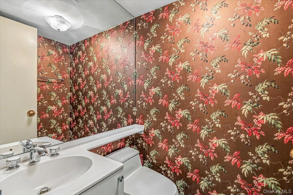 Powder Room Powder Room