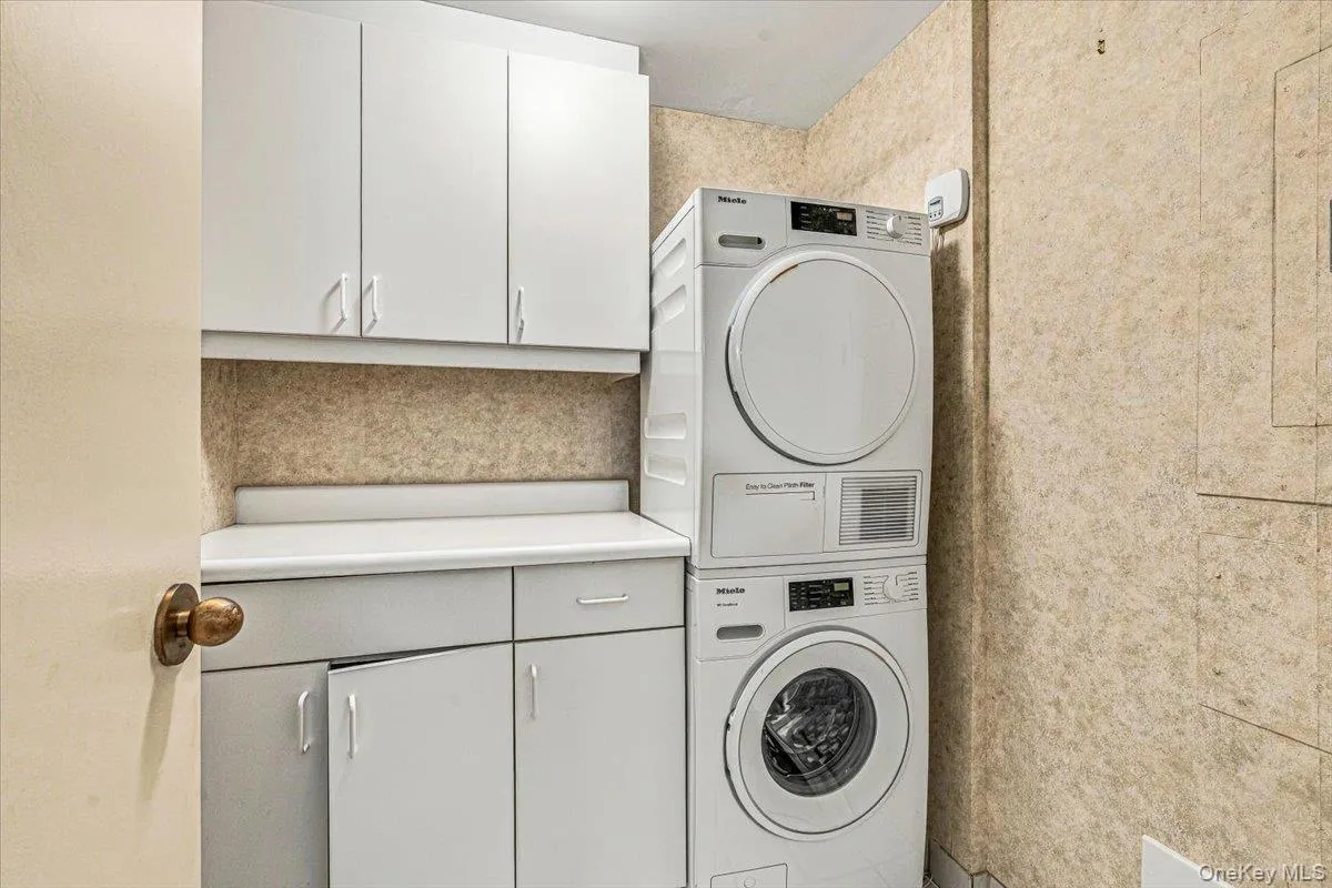 Laundry Room/Pantry Laundry Room/Pantry